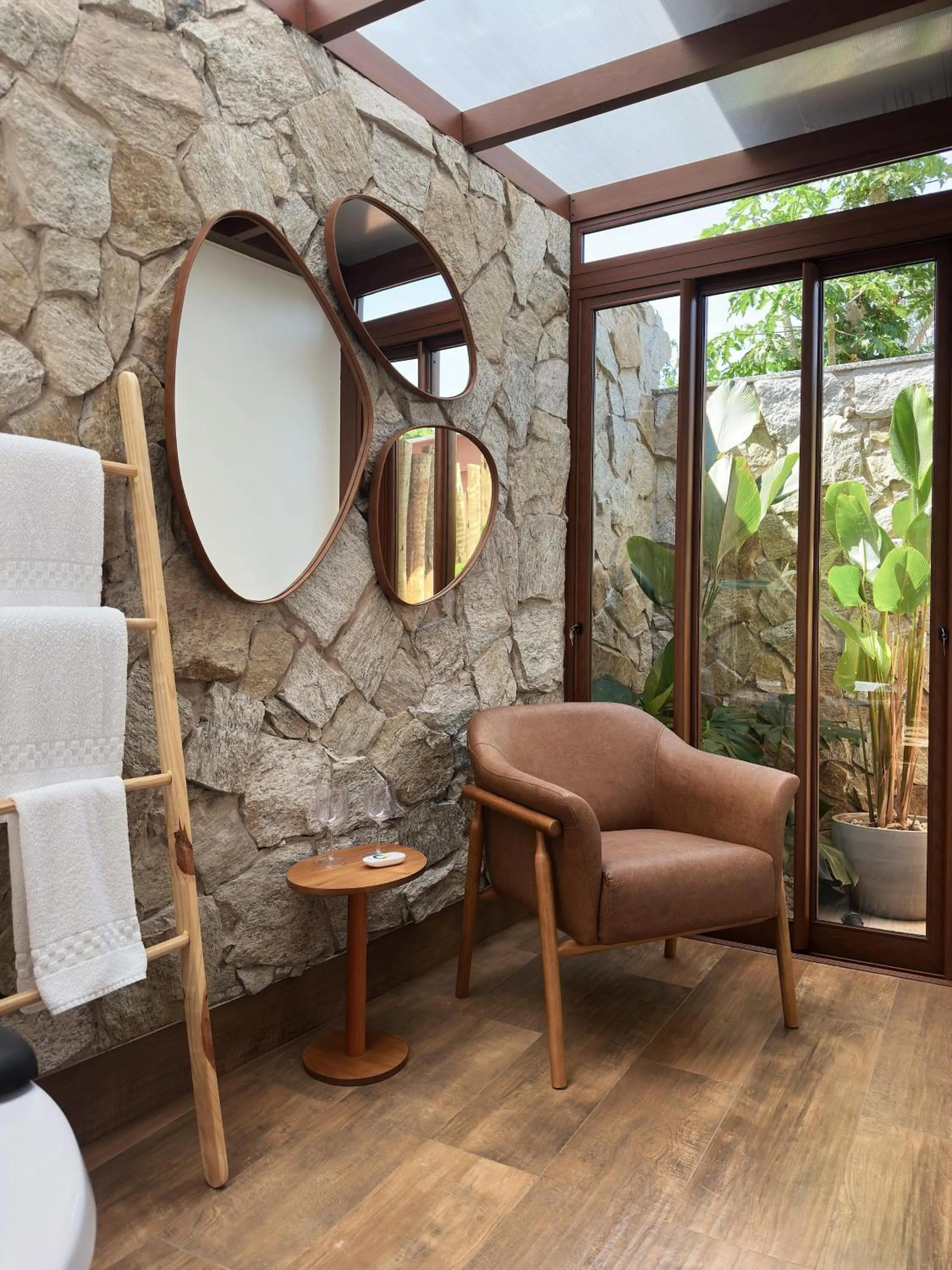 Seating area in Vila Inca