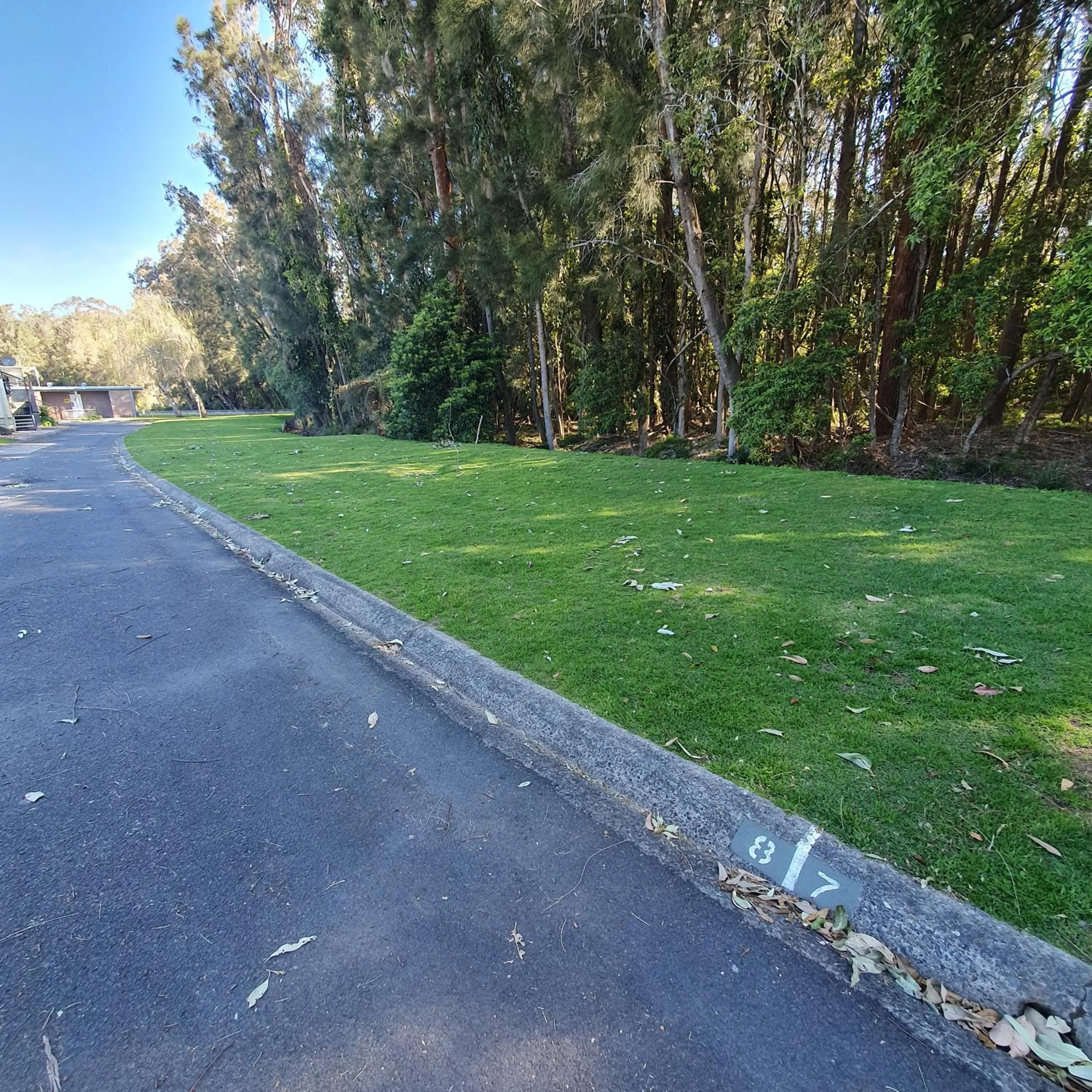 Pleasurelea Tourist Resort & Caravan Park