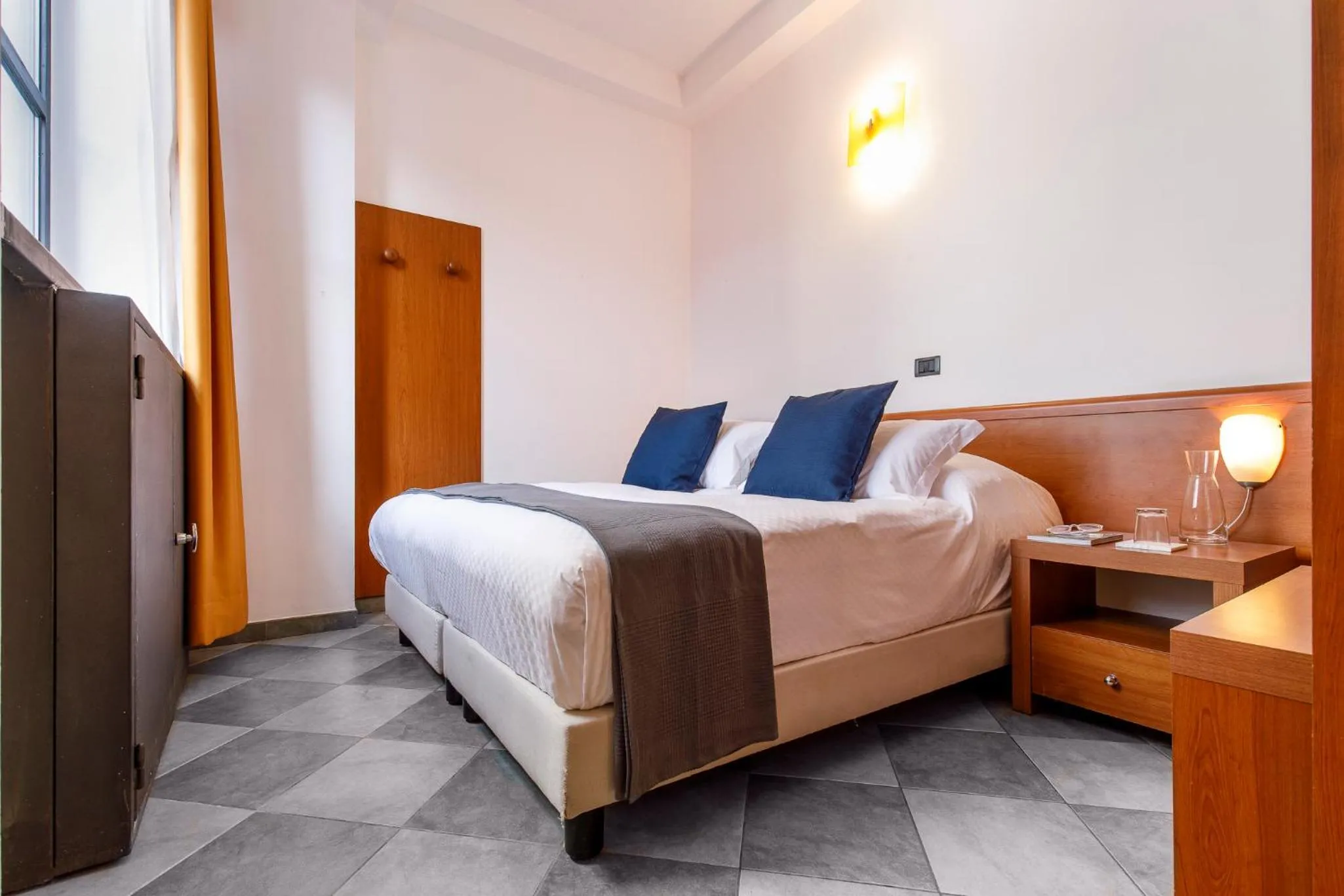 Bed in Residence 2Gi