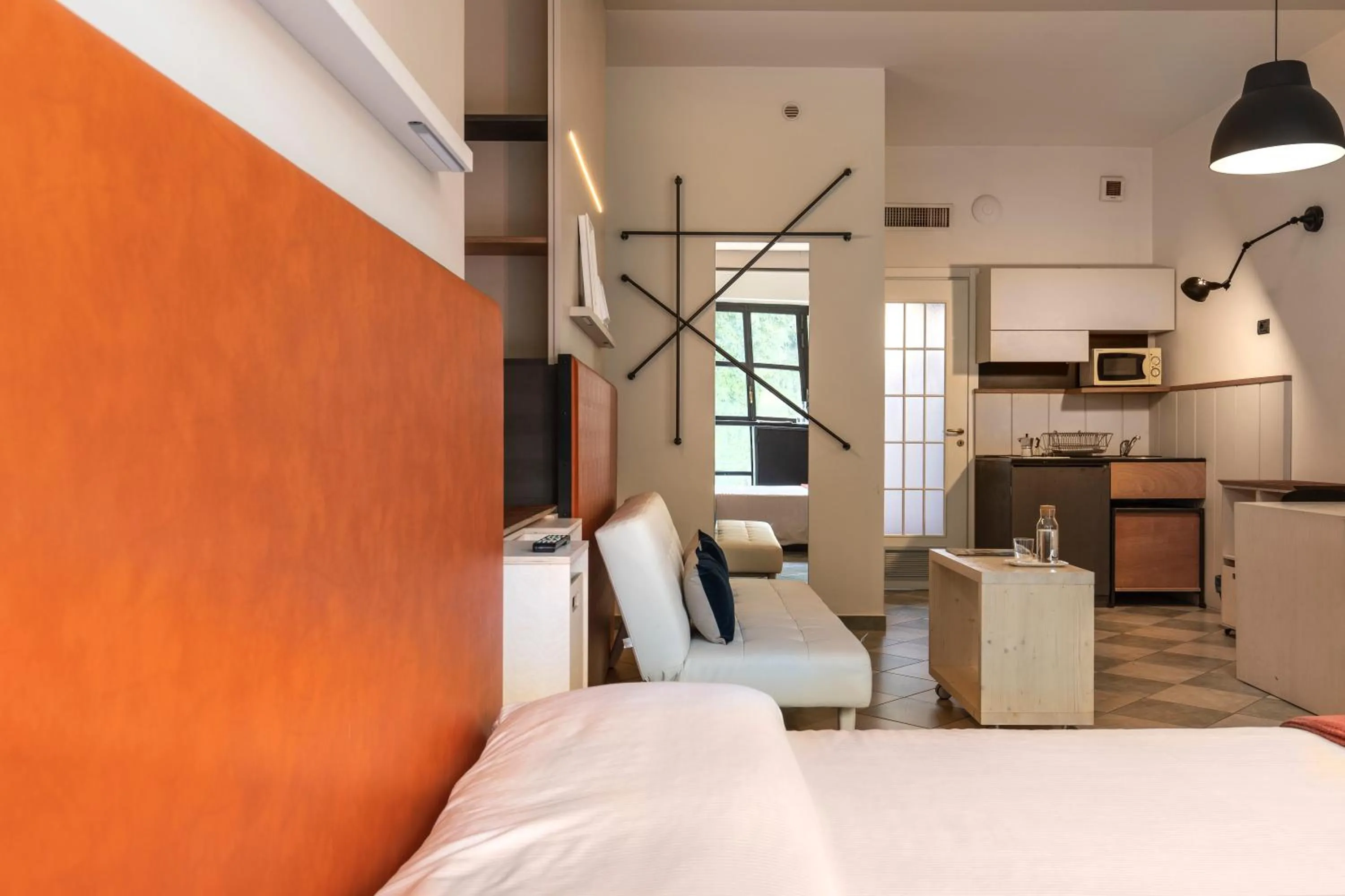 Photo of the whole room, Bed in Residence 2Gi