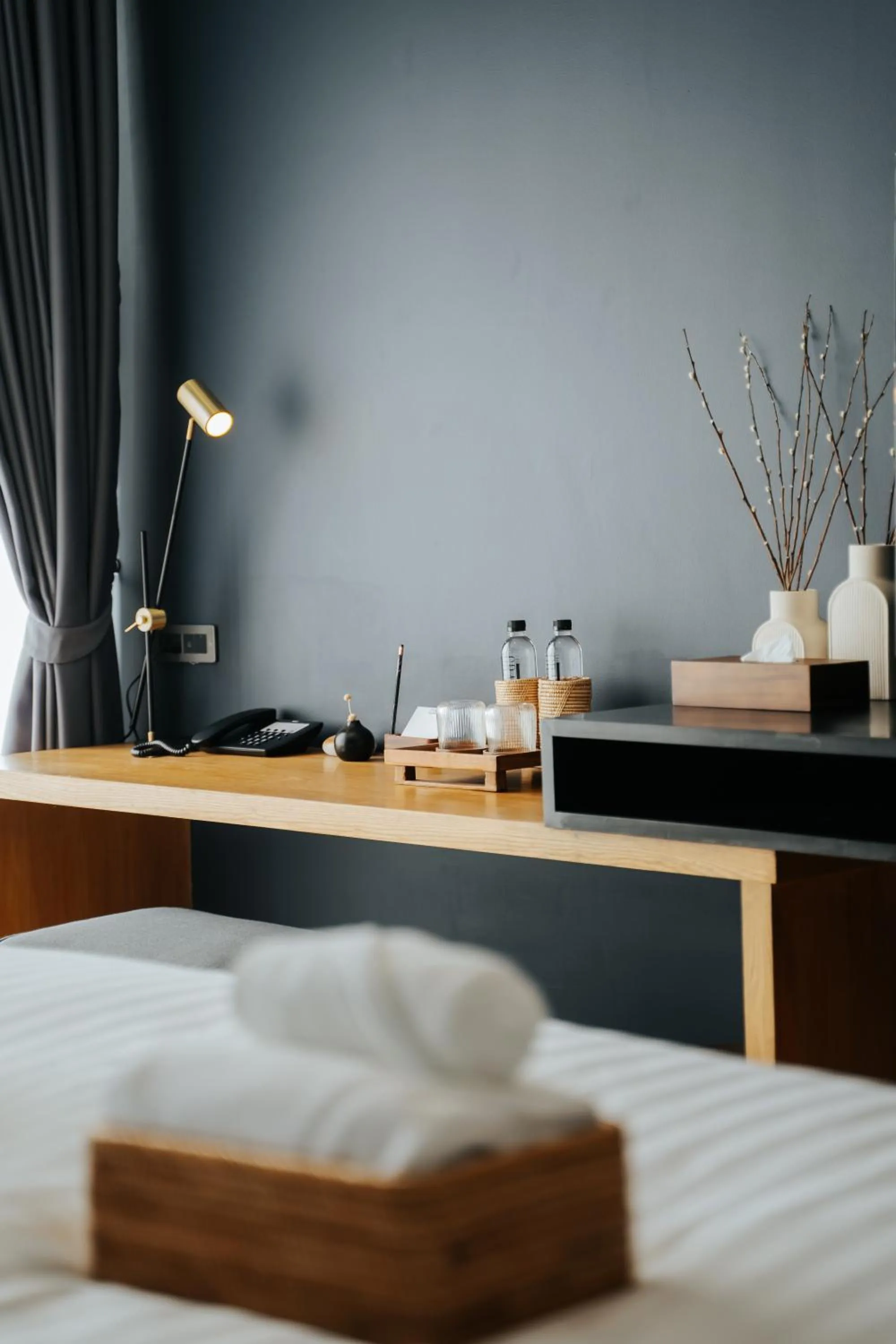 Photo of the whole room, Bed in The Grandiose Hotel Chiang Rai เดอะแกรนด์ดิโอสเชียงราย