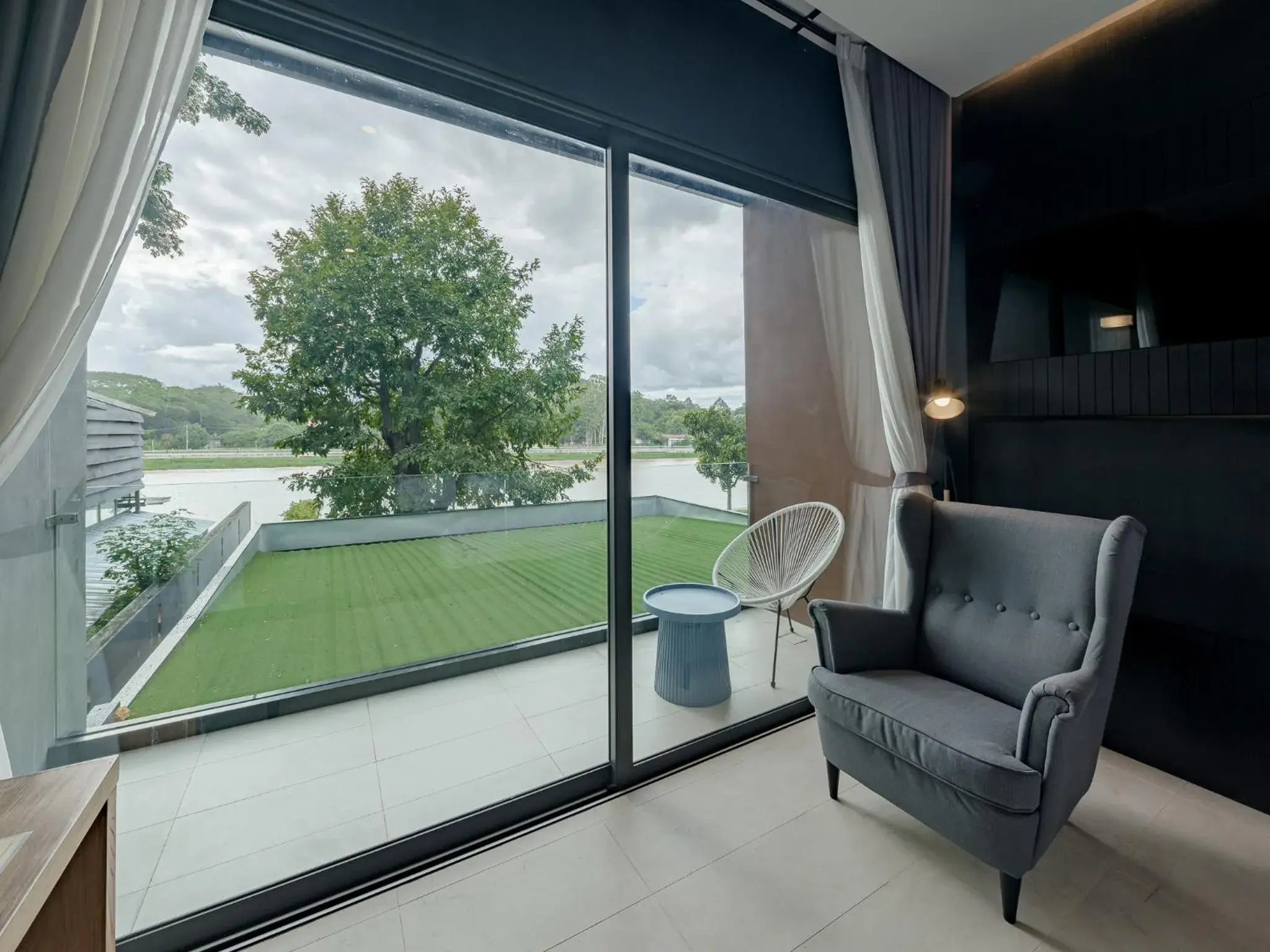 Garden view in The Grandiose Hotel Chiang Rai เดอะแกรนด์ดิโอสเชียงราย Garden view in The Grandiose Hotel Chiang Rai เดอะแกรนด์ดิโอสเชียงราย