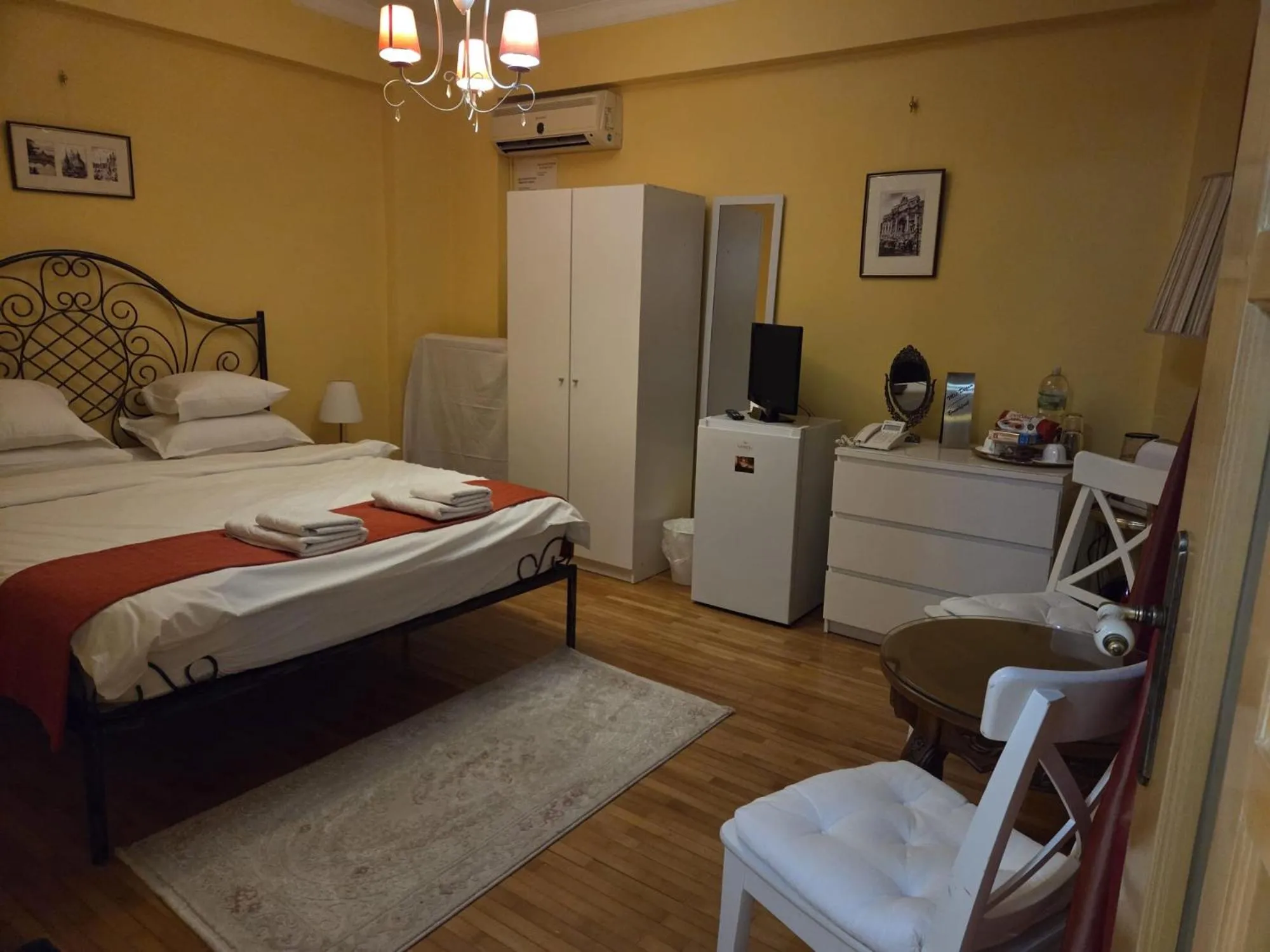 Bed in Bucharest Boutique Accommodation by Hotels