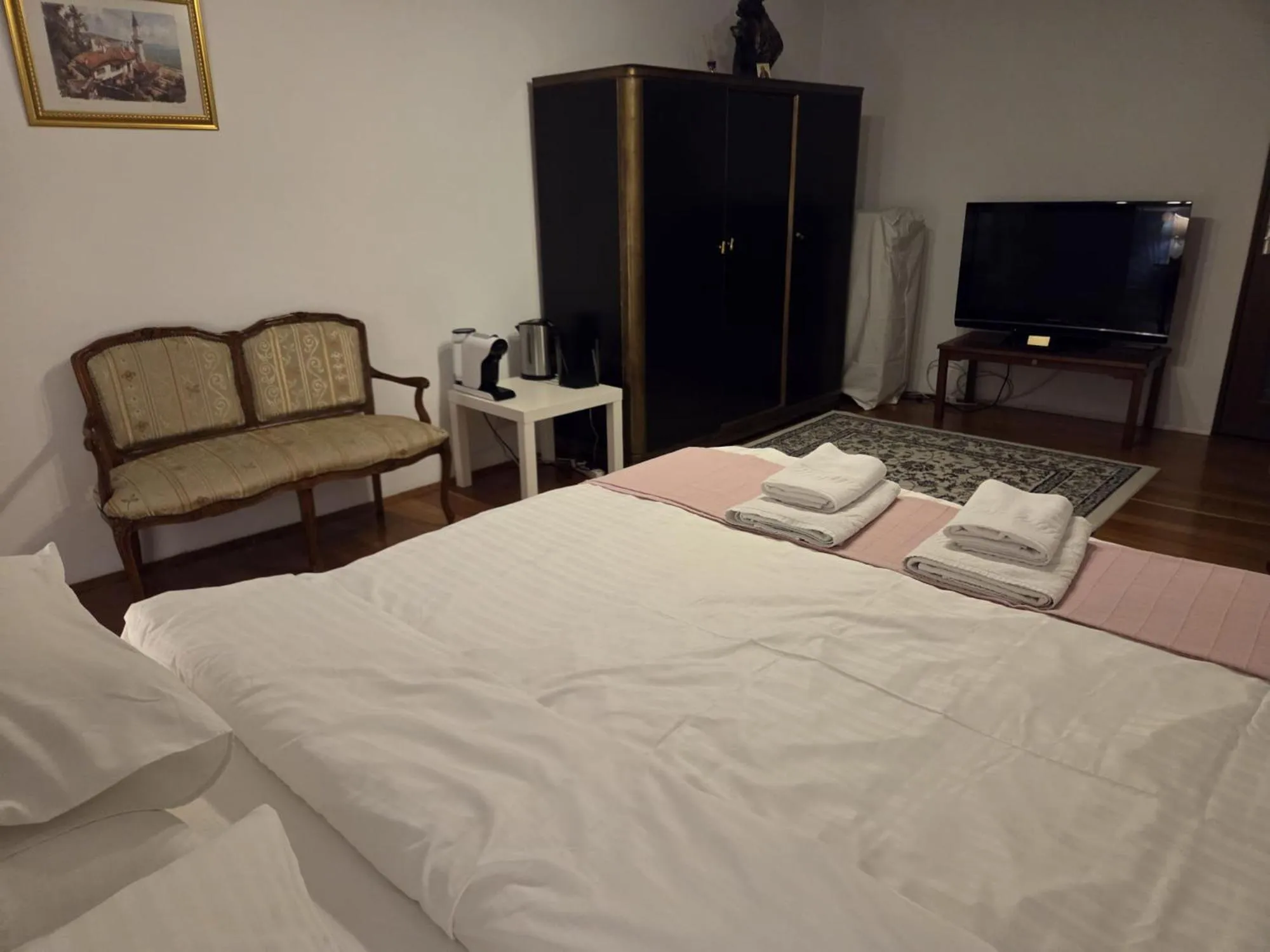 Bed in Bucharest Boutique Accommodation by Hotels