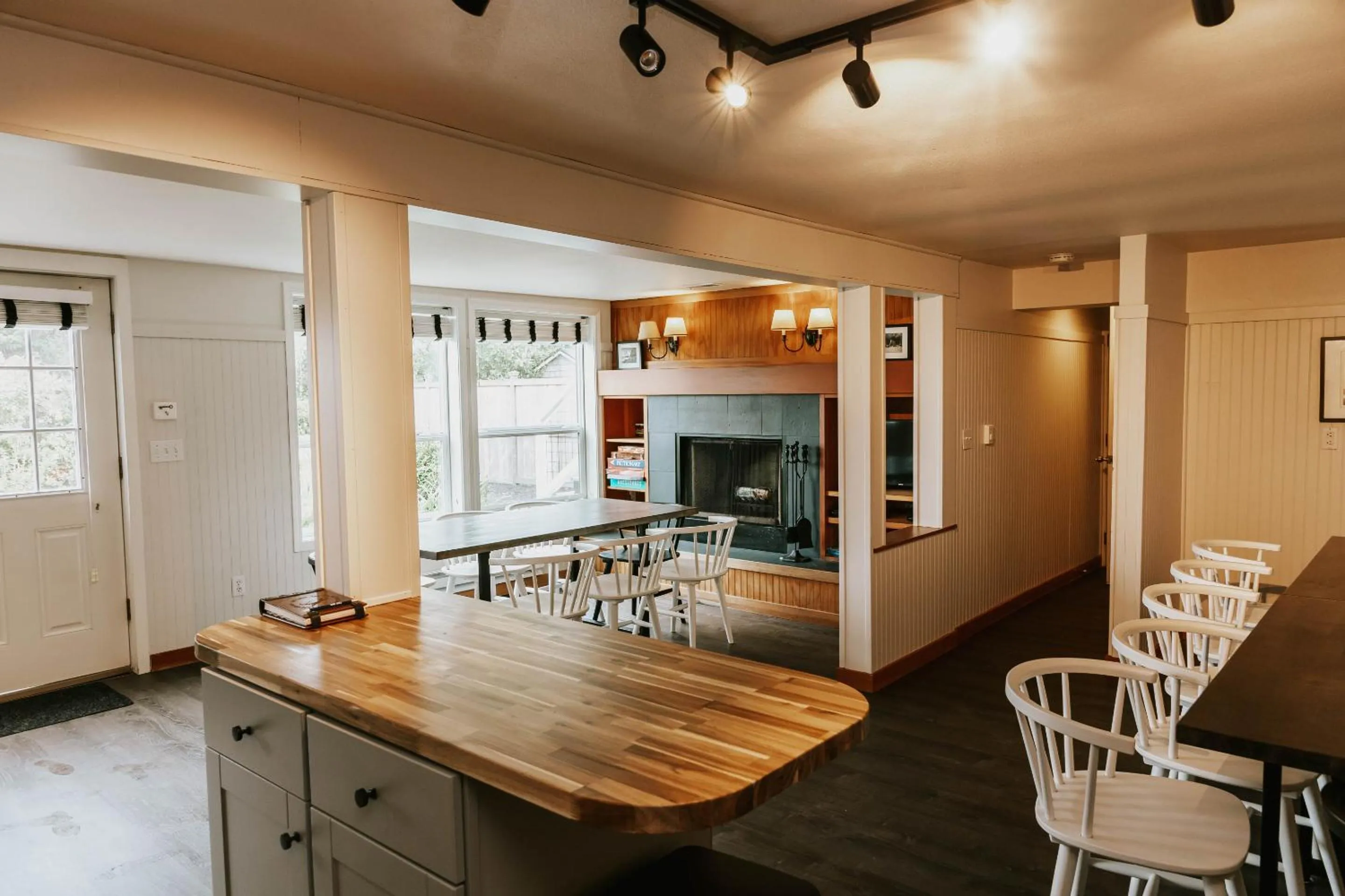Dining area in The Inn at Arch Cape