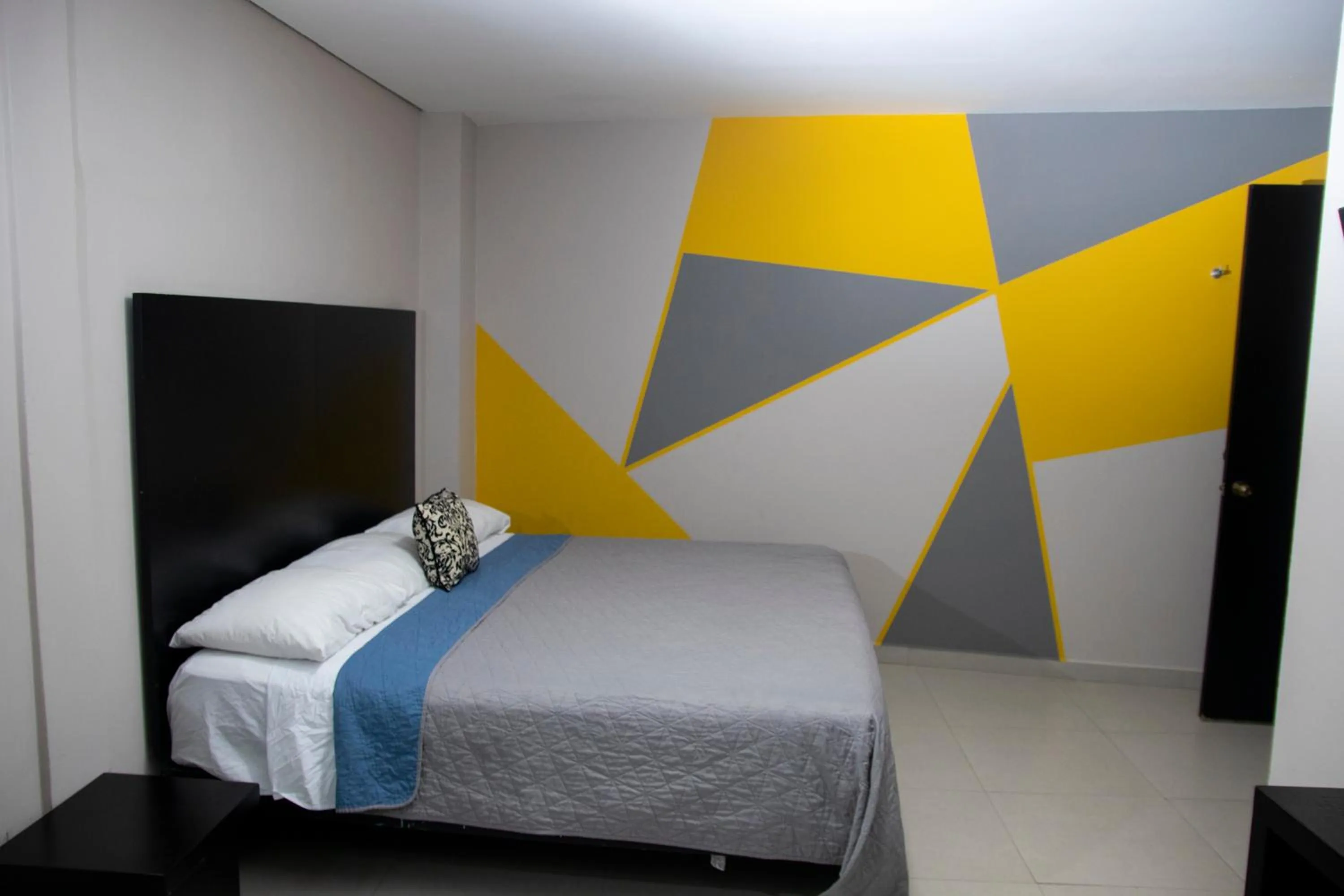 Photo of the whole room, Bed in Hotel HAUS Express