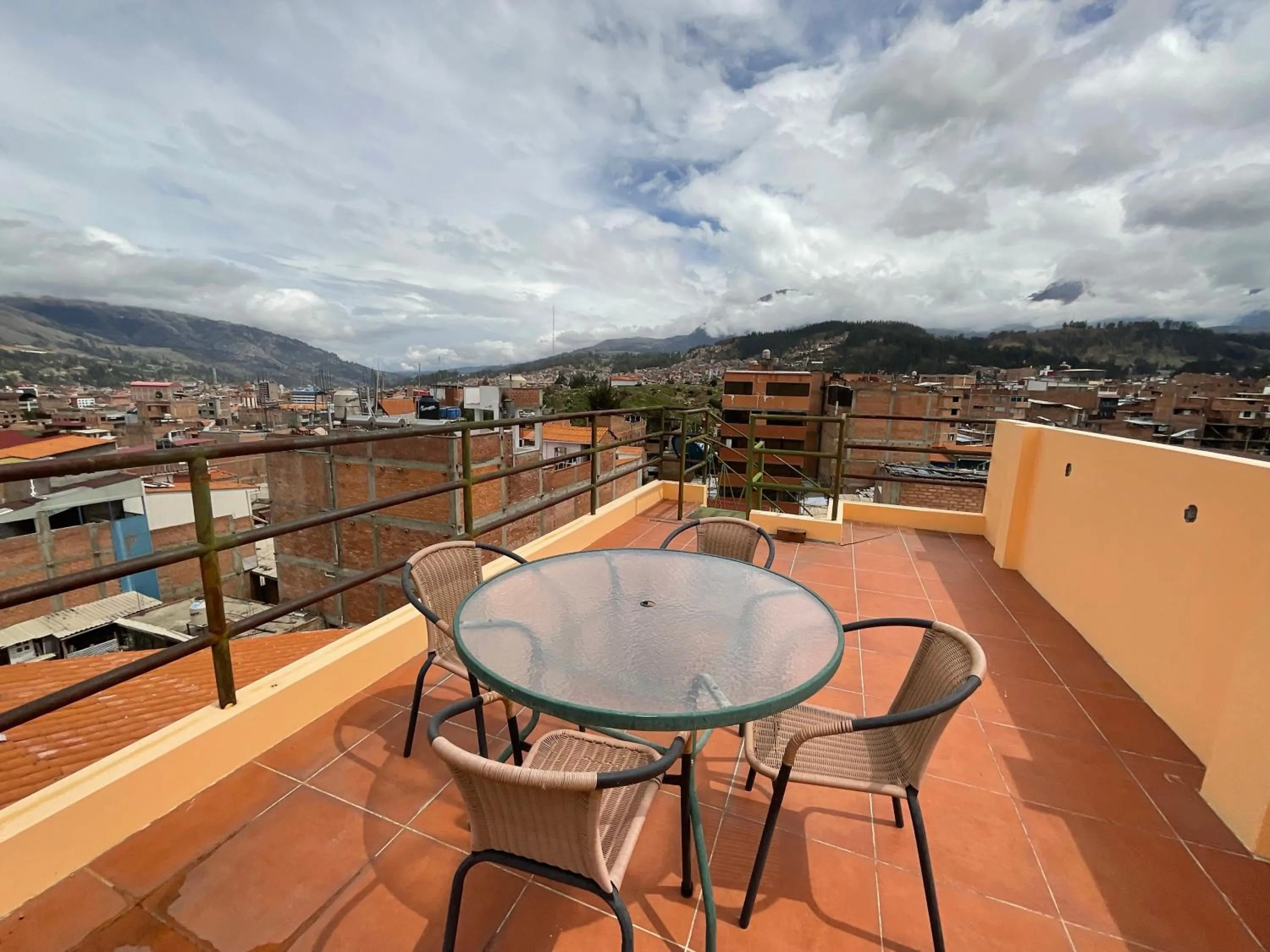 Property building in La Casa de Zarela