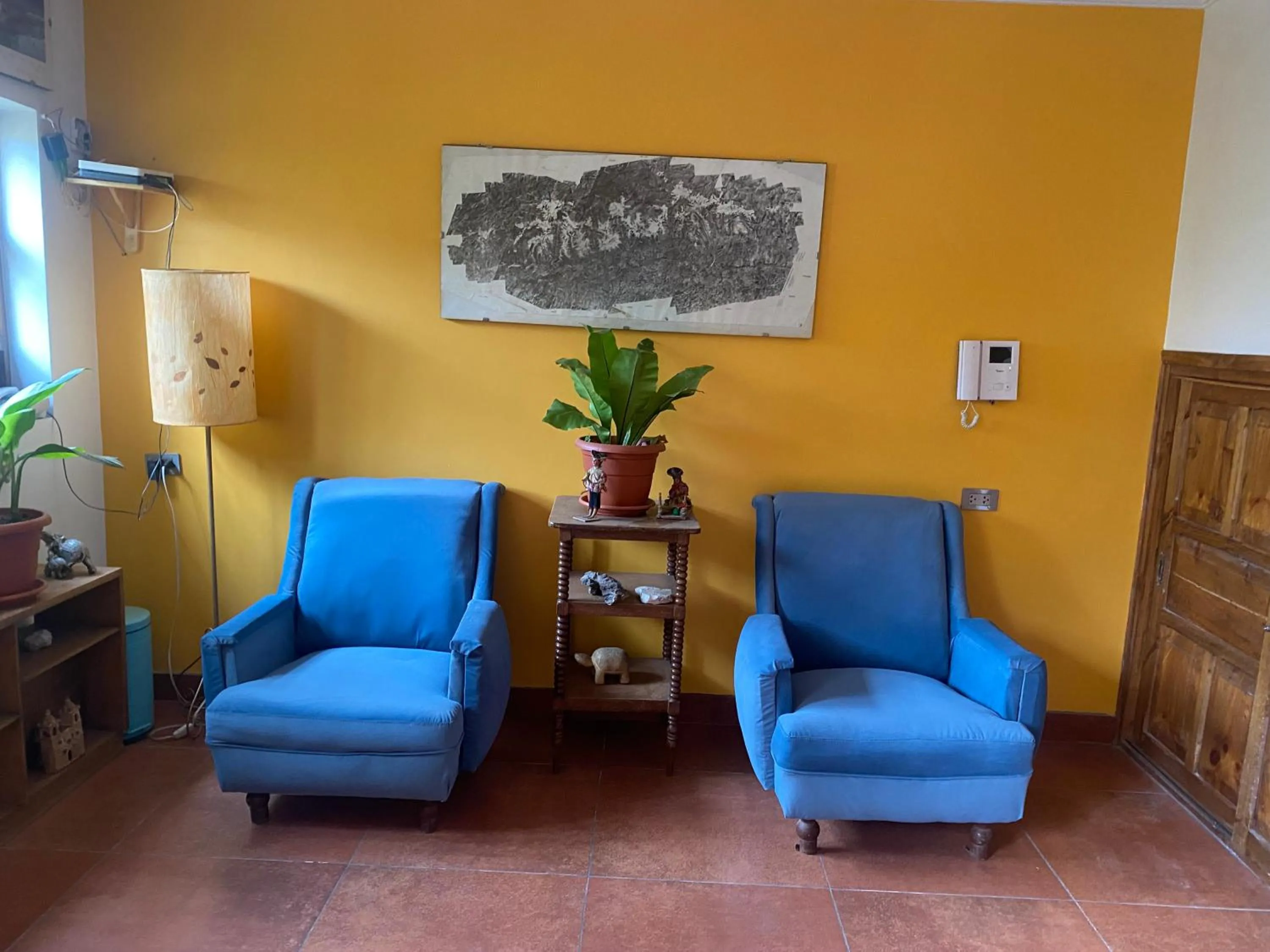 Property building in La Casa de Zarela