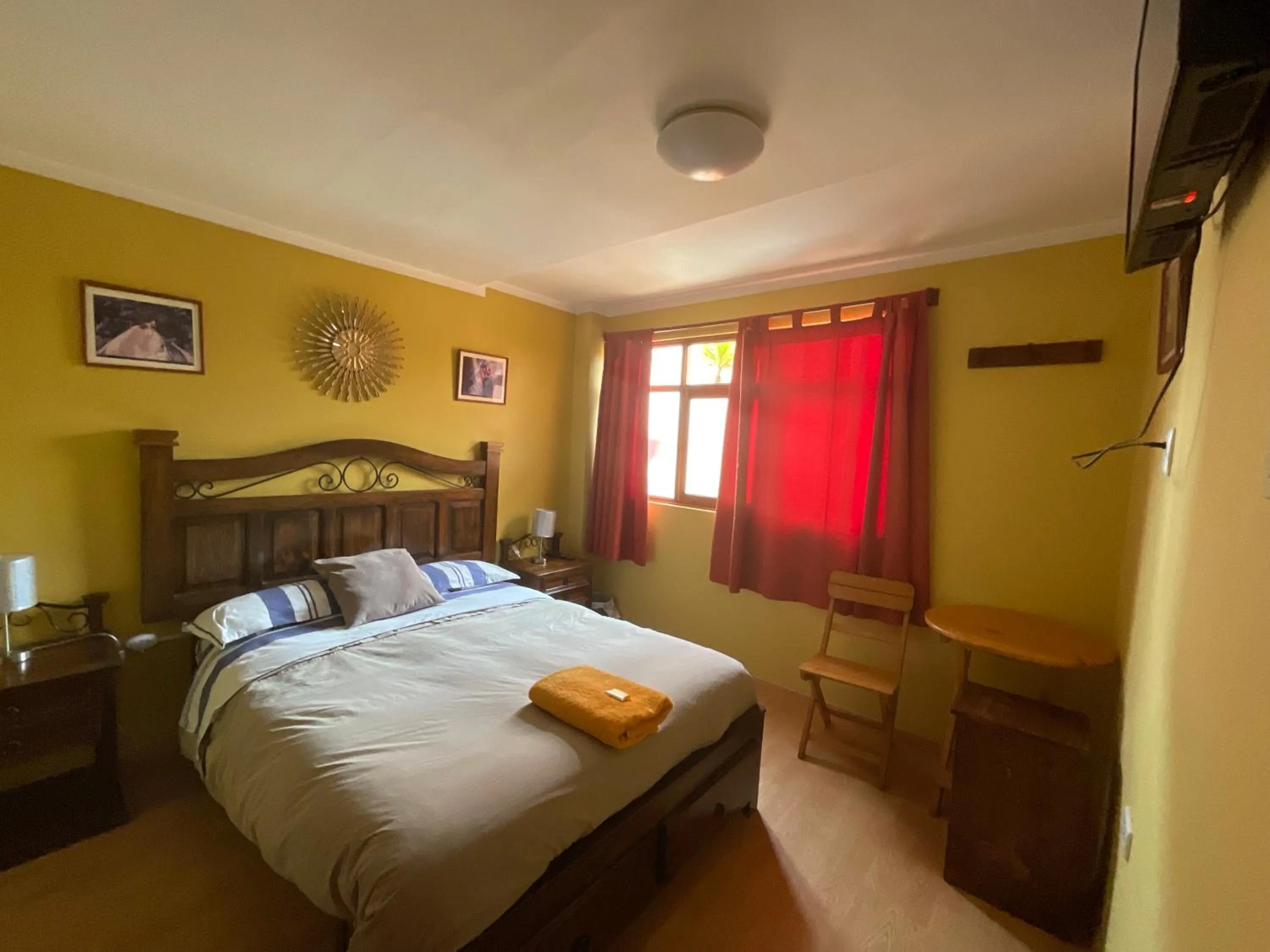 Photo of the whole room, Bed in La Casa de Zarela