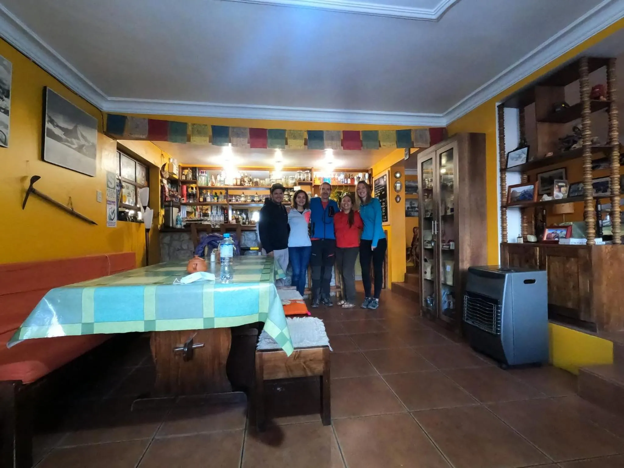 Property building in La Casa de Zarela