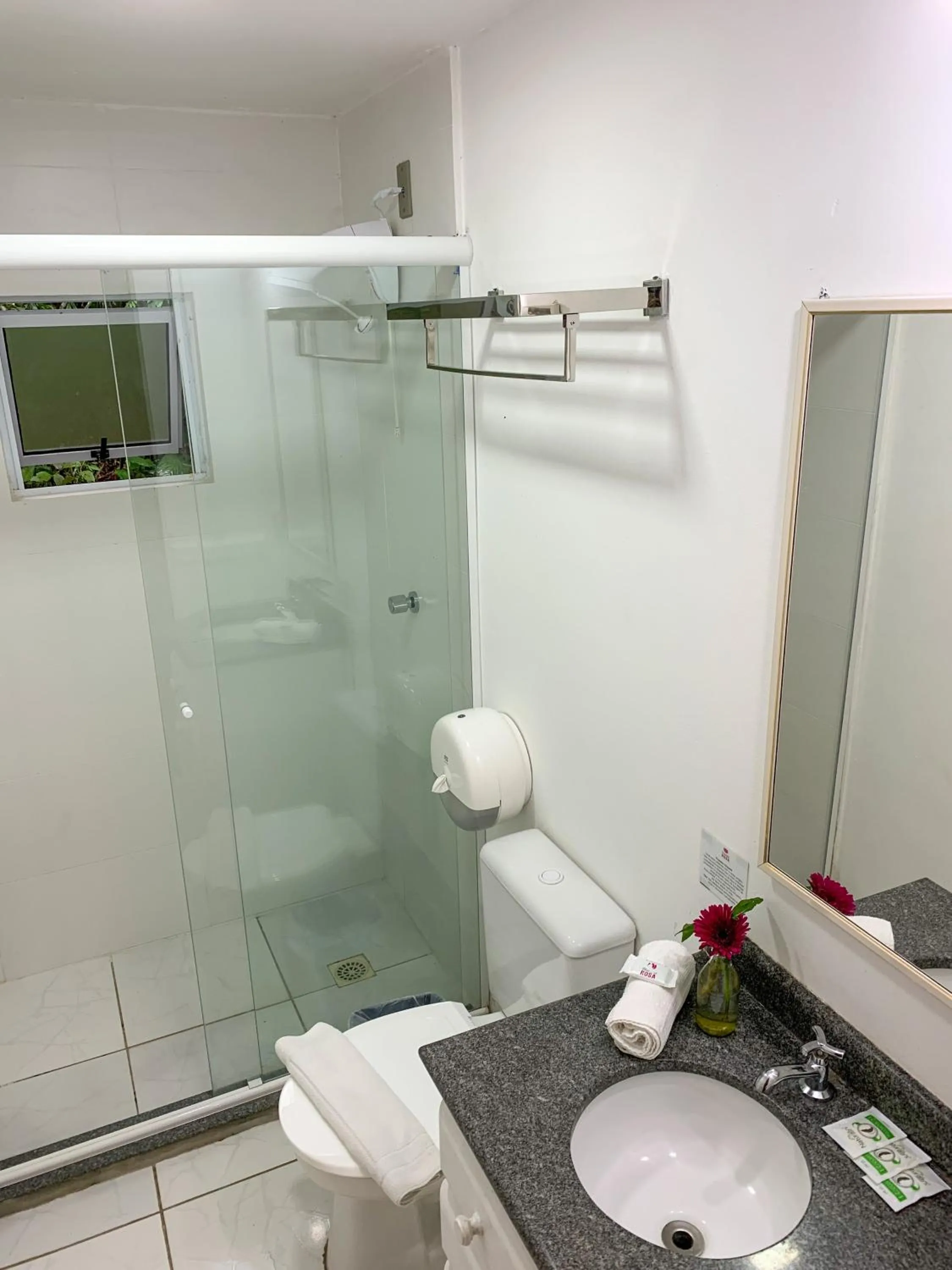 Bathroom in Pousada Rosa