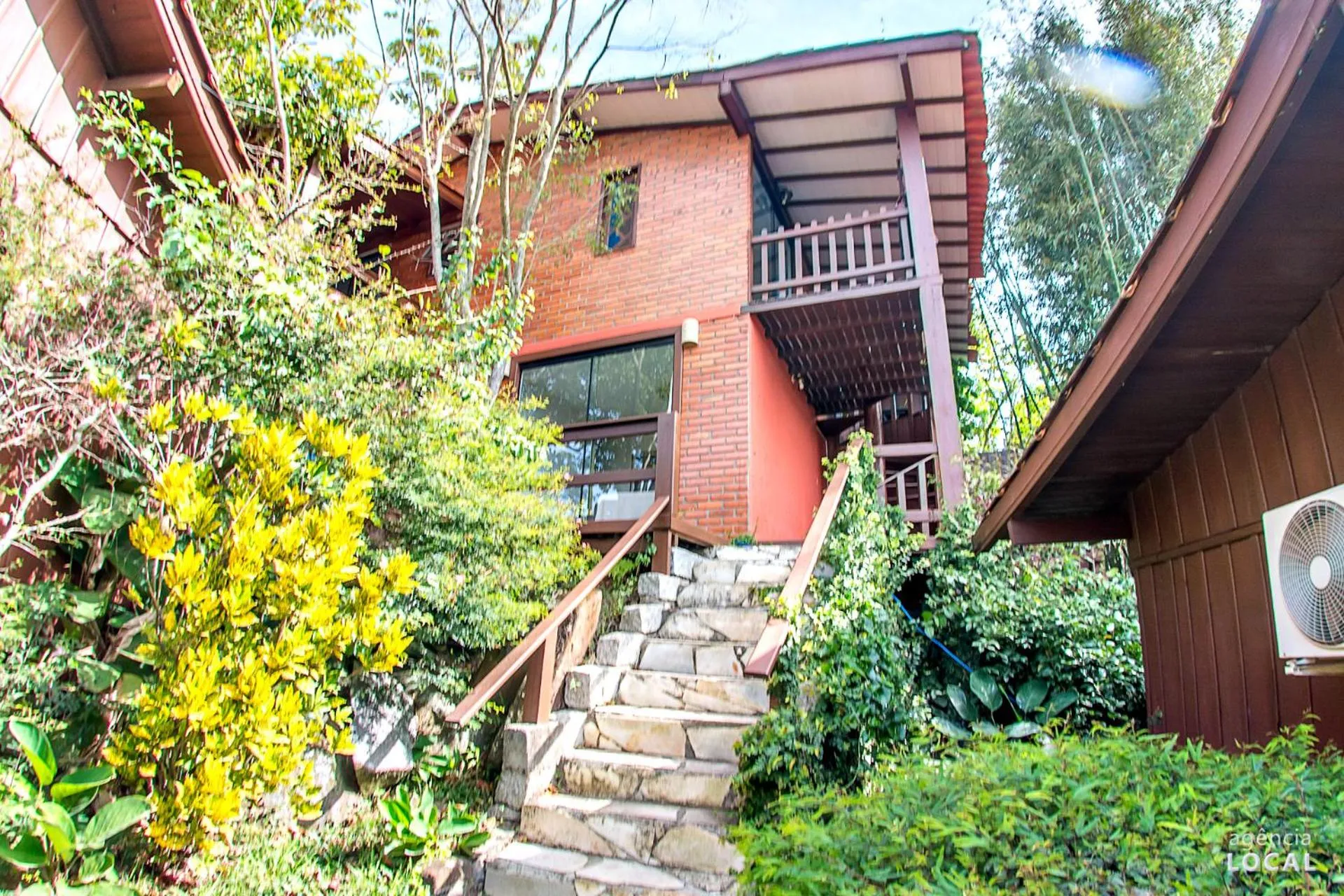 Facade/entrance in Pousada Rosa