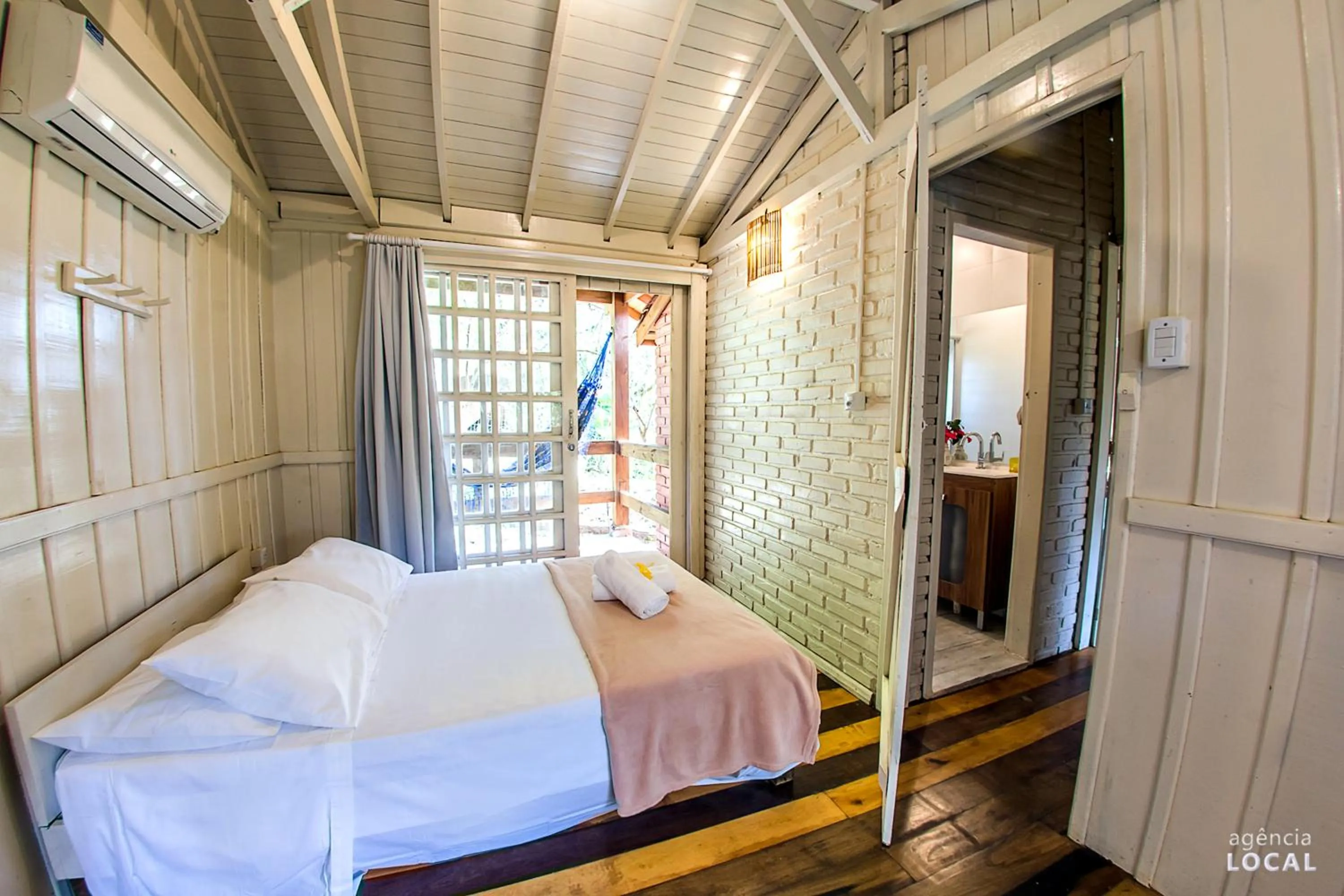 Bedroom, Bed in Pousada Rosa