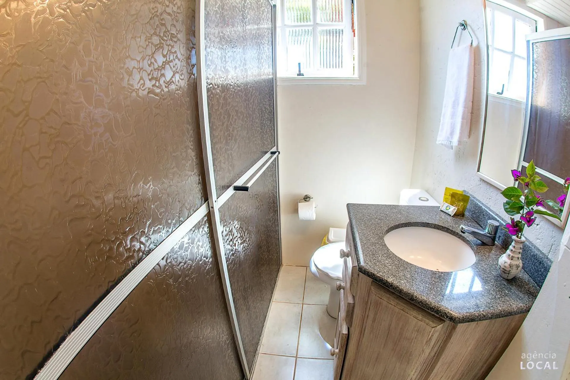 Bathroom in Pousada Rosa