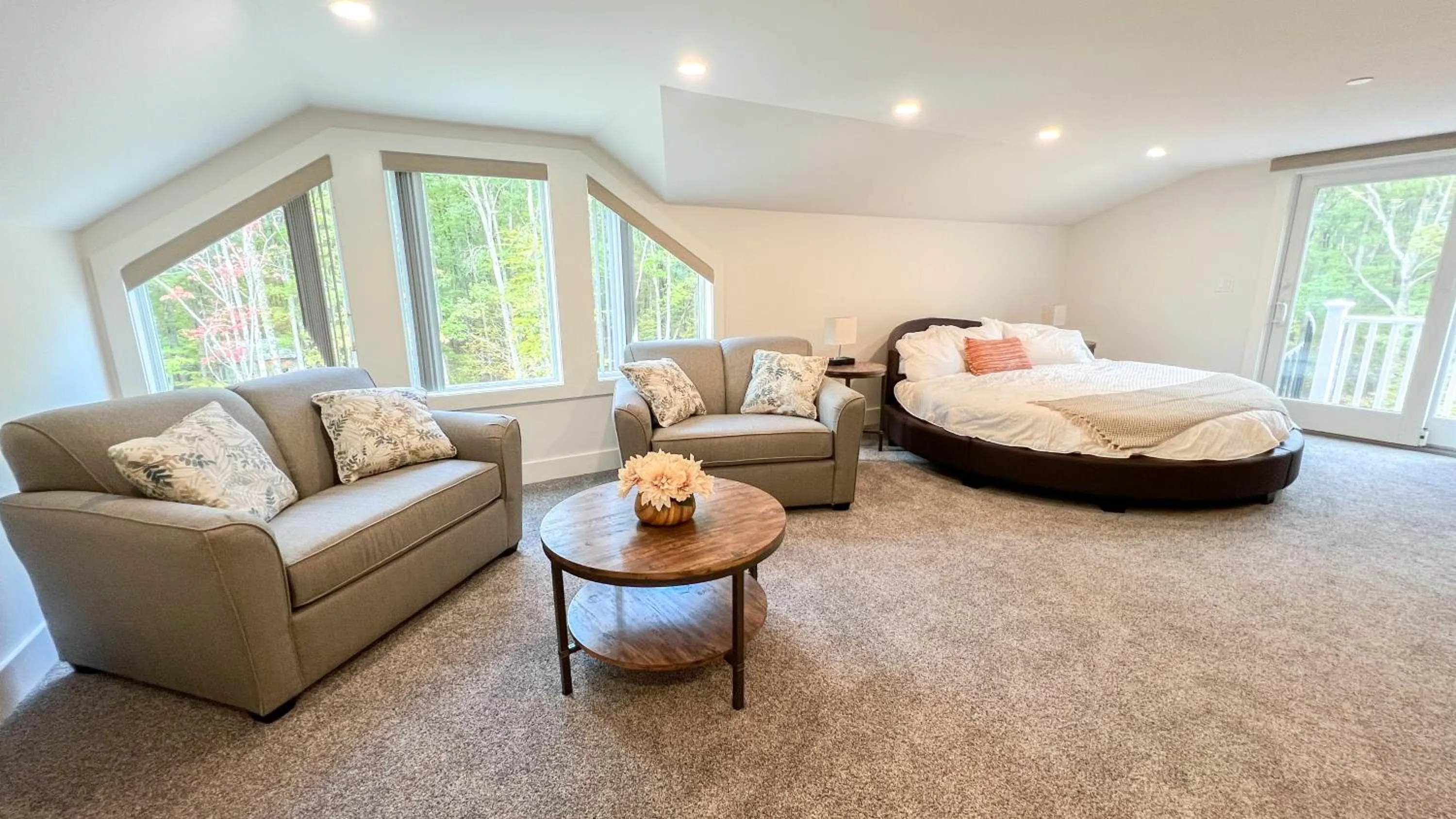 Bed in Four Seasons For Fun Bed & Breakfast