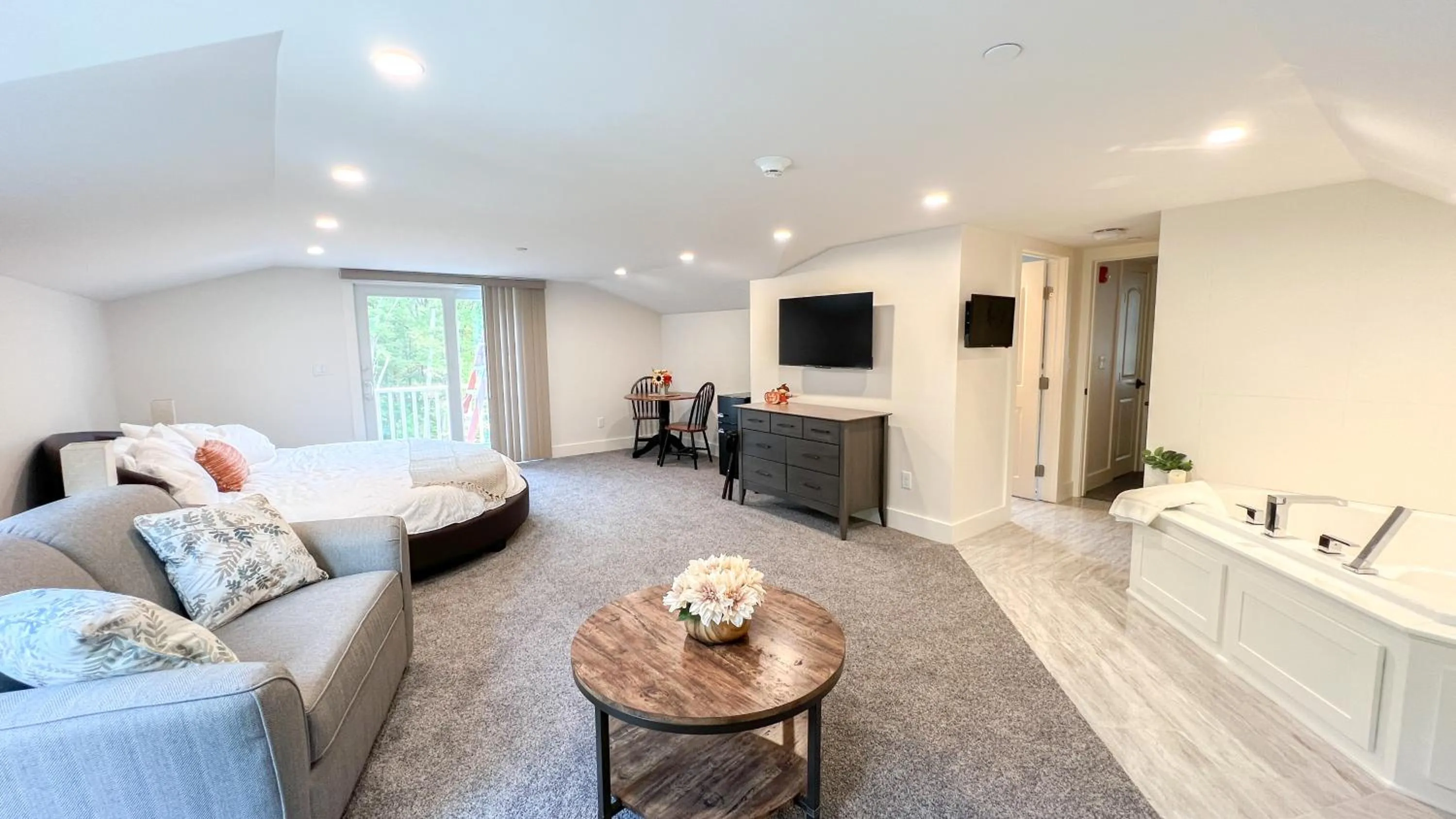 Four Seasons For Fun Bed & Breakfast