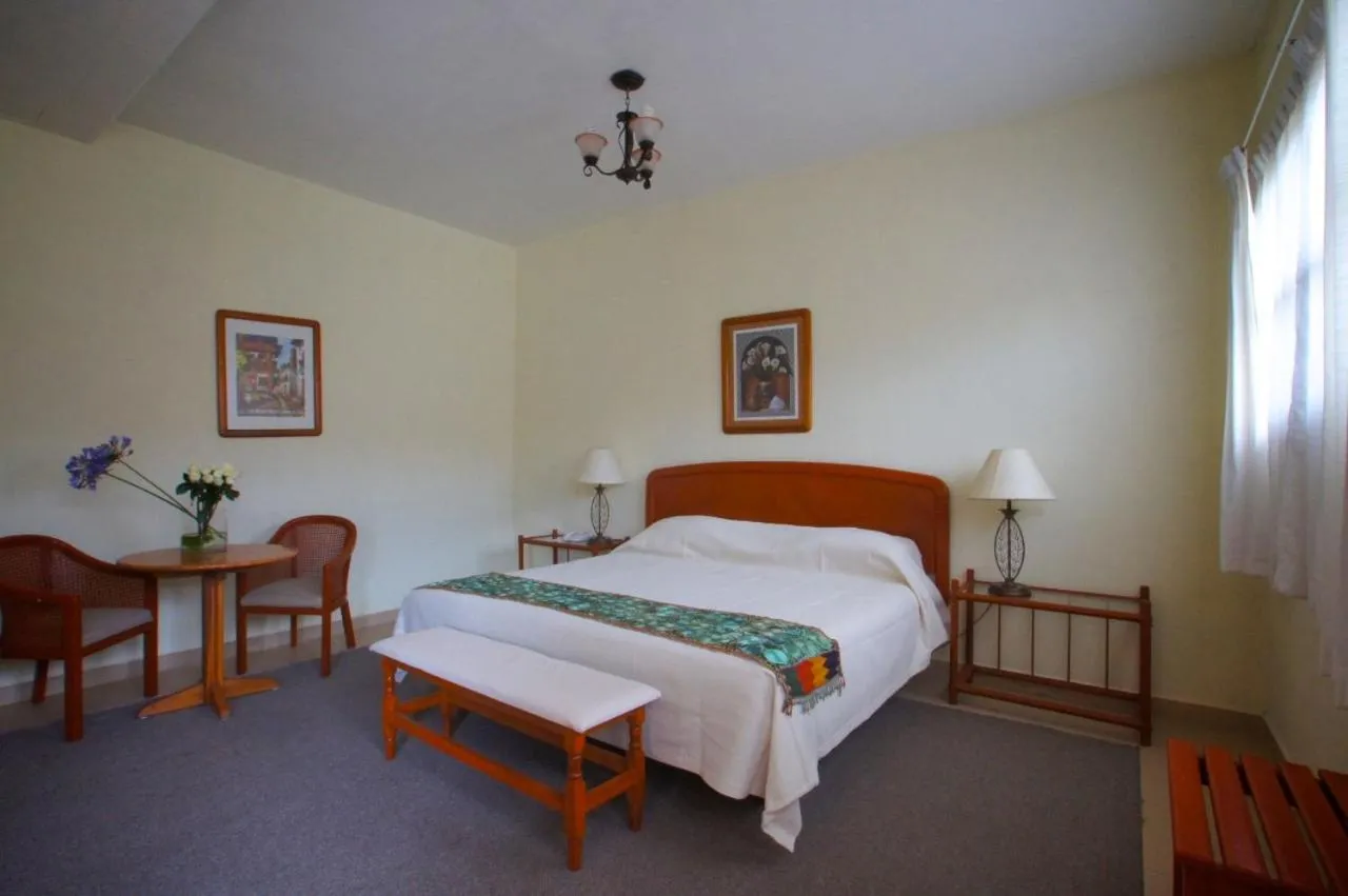 Double Room in Villa Caltengo