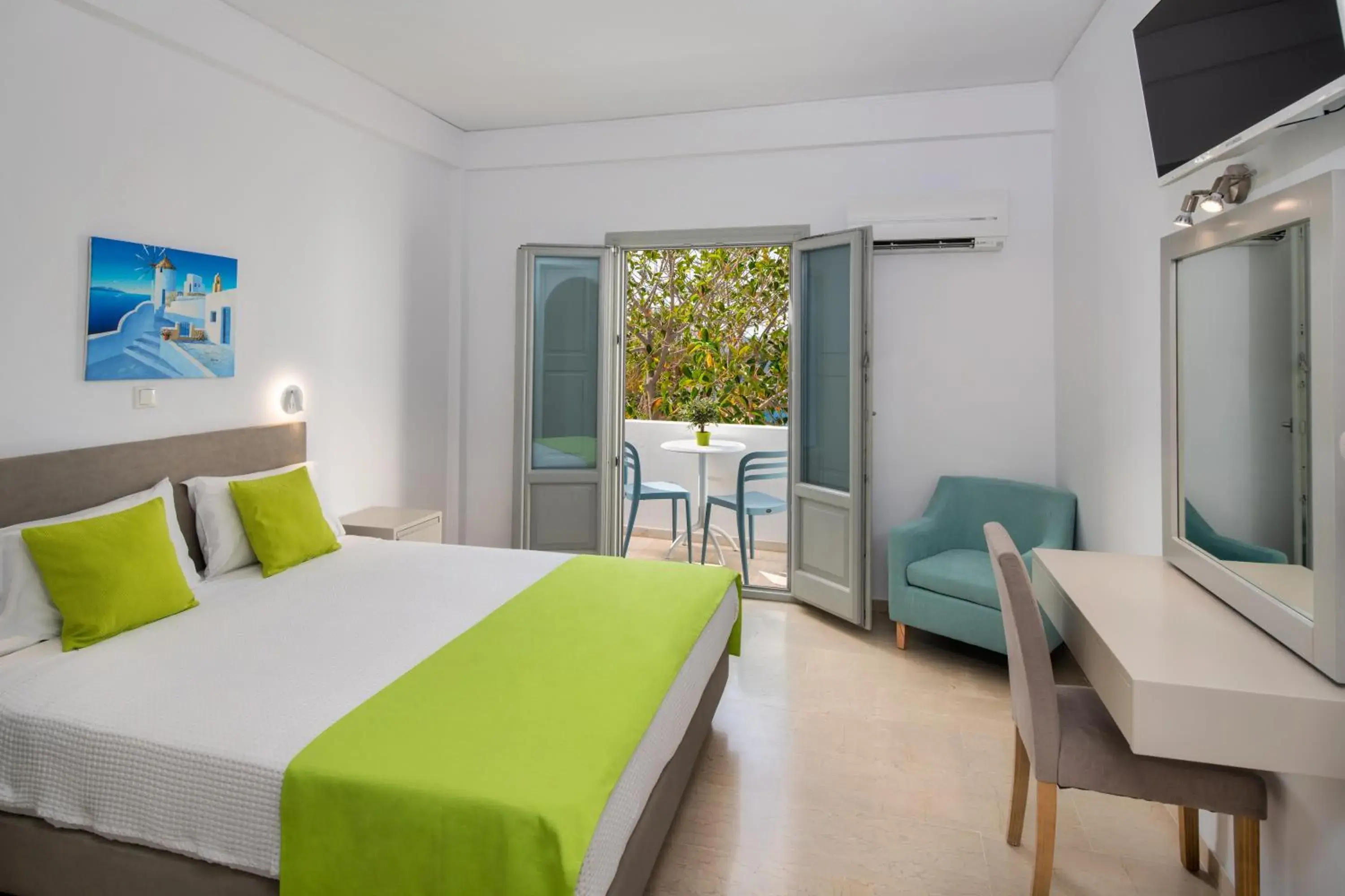 Balcony/Terrace, Bed in Makarios Hotel Balcony/Terrace, Bed in Makarios Hotel