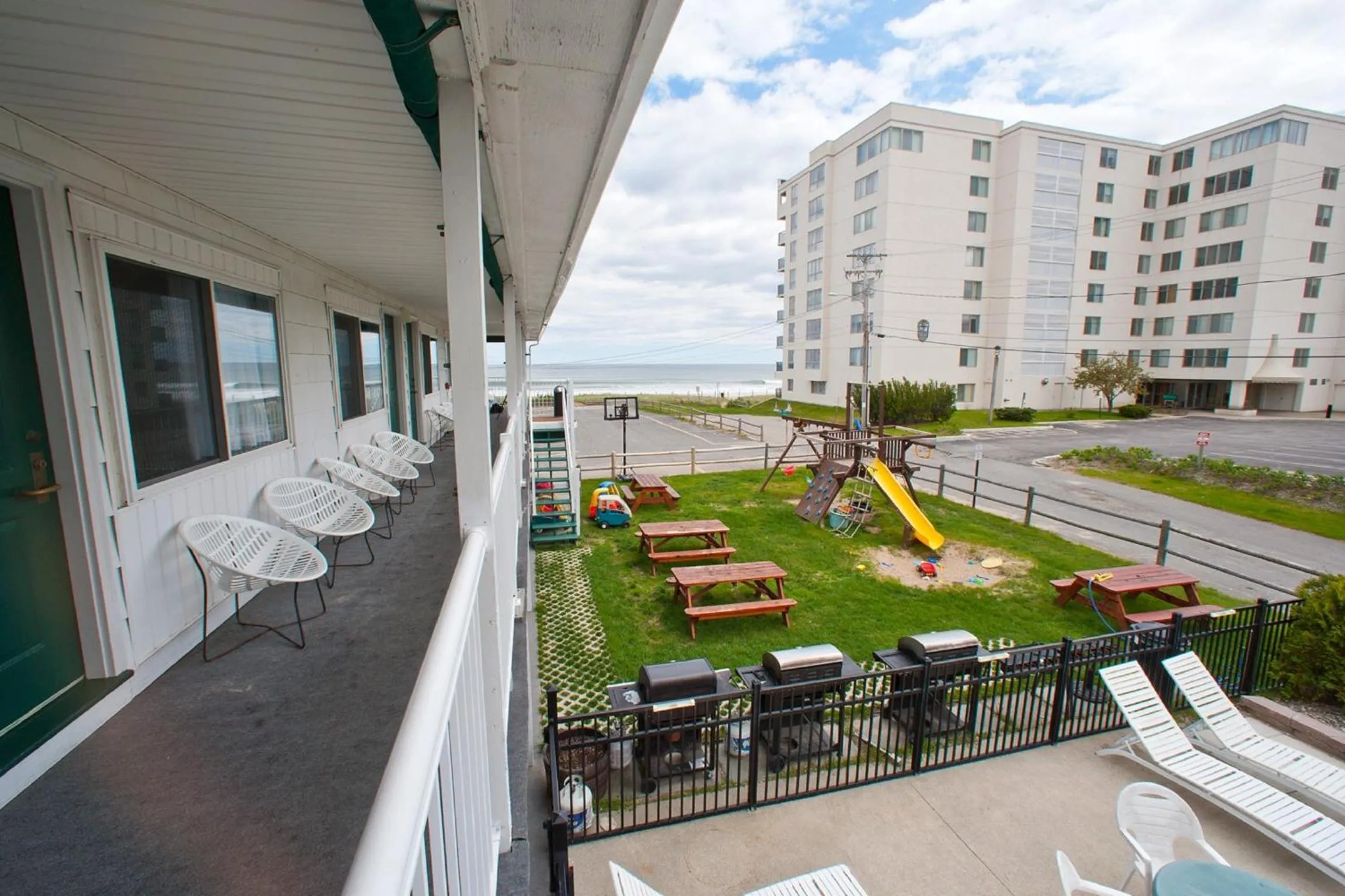 Balcony/Terrace in Crest Motel