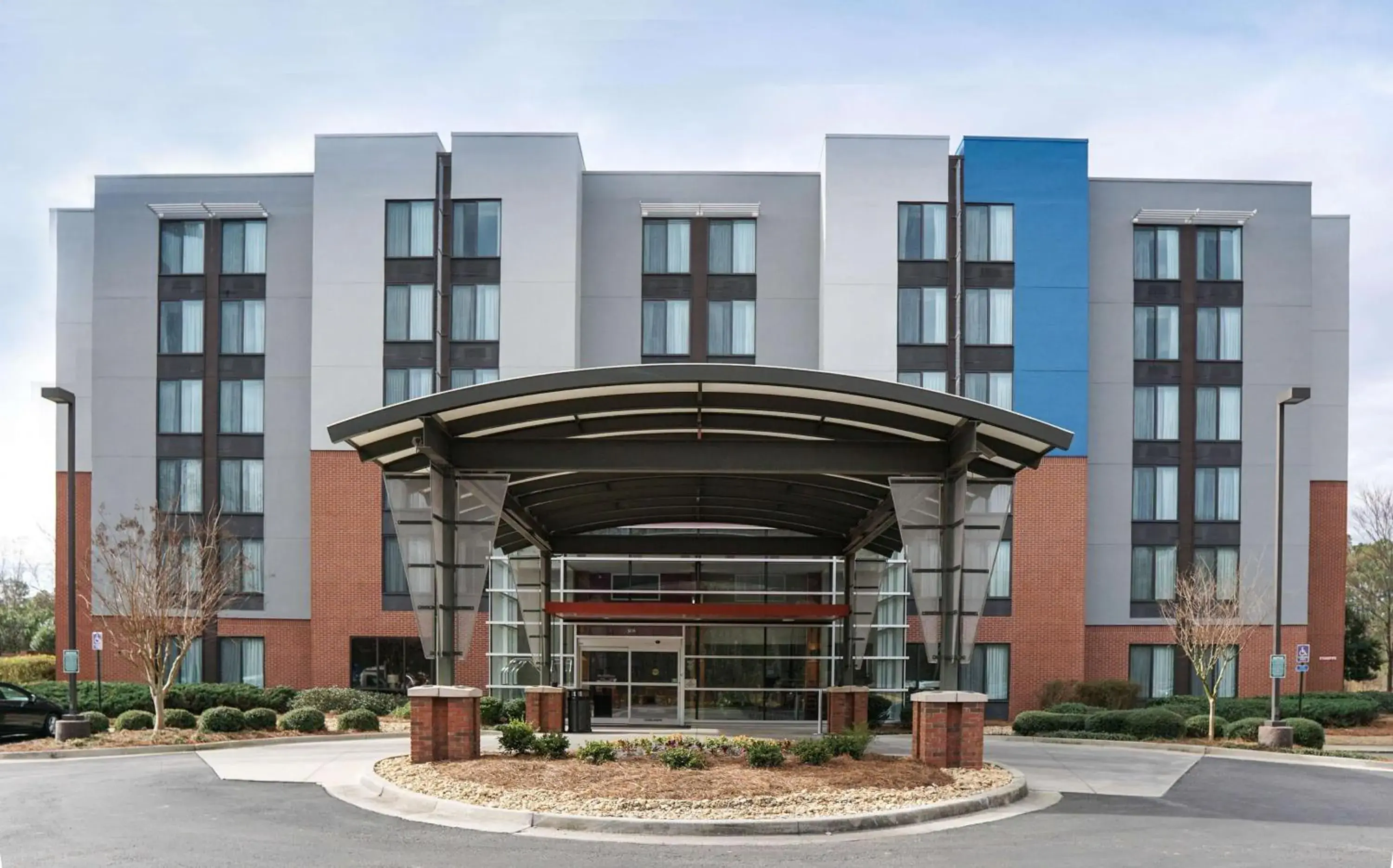 Property Building in Best Western Plus Augusta North Inn & Suites