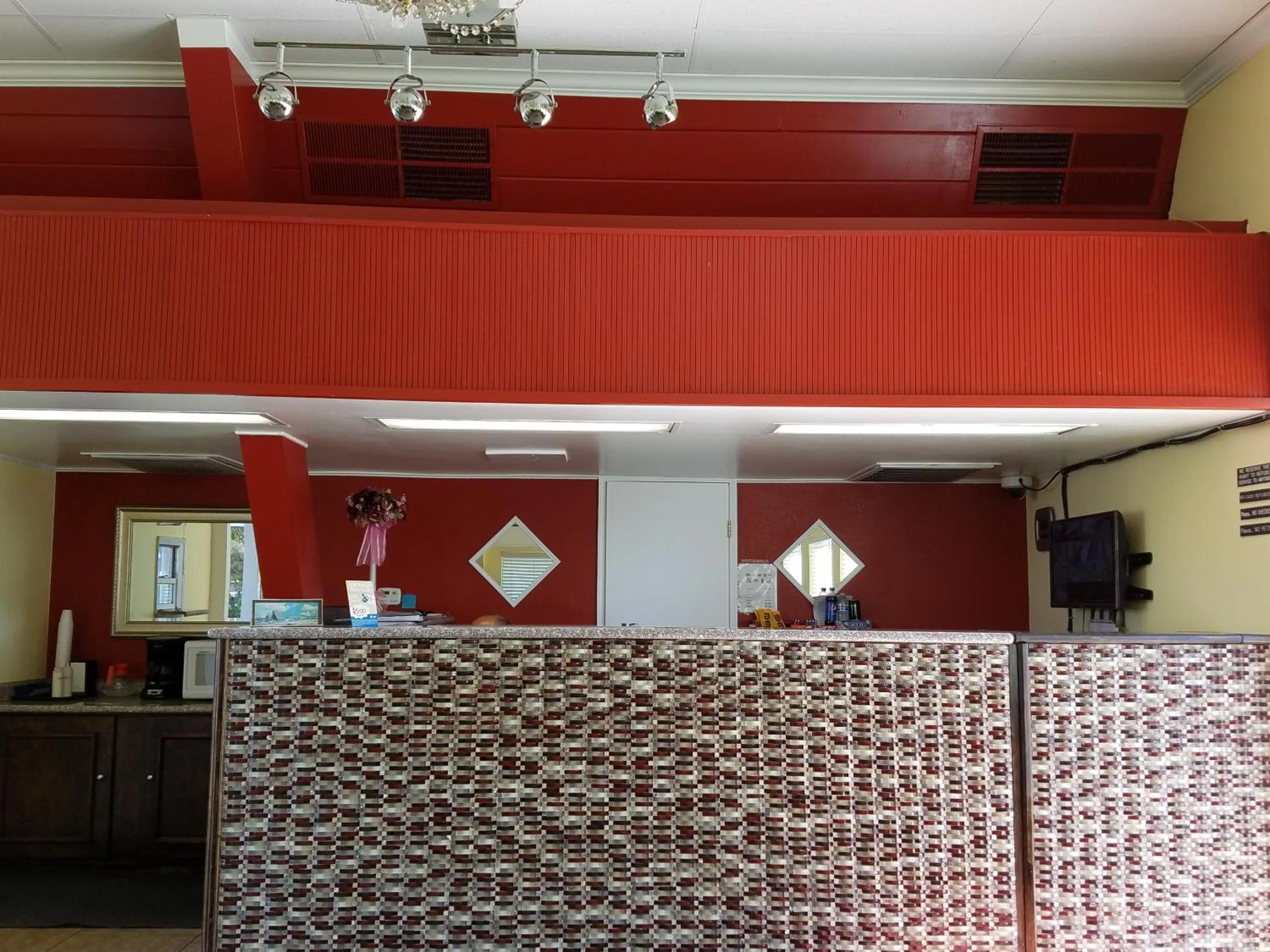 Lobby or reception in Economy Inn Fresno Yosemite