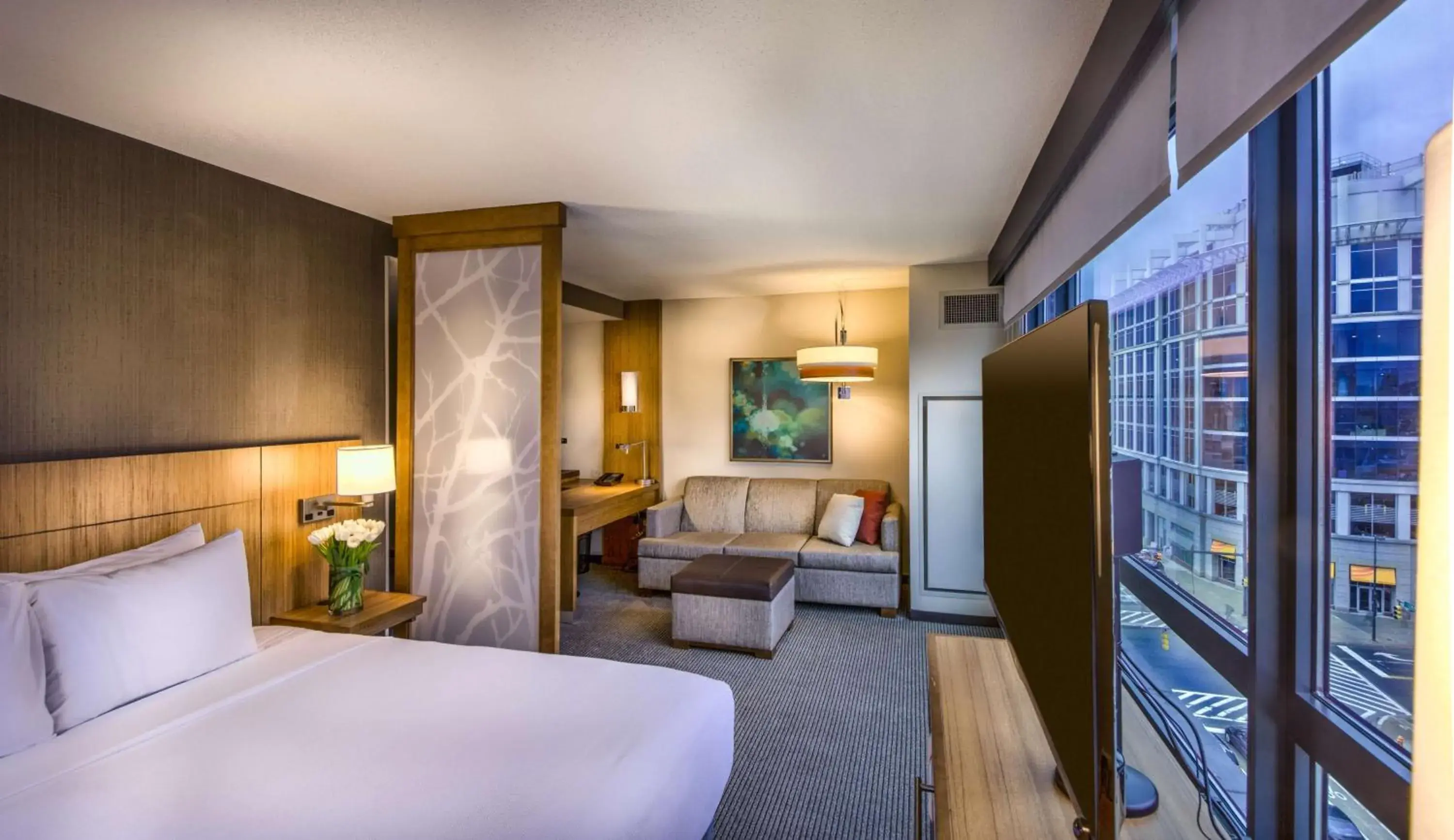 Photo of the whole room, Bed in Hyatt Place Baltimore Inner Harbor Photo of the whole room, Bed in Hyatt Place Baltimore Inner Harbor