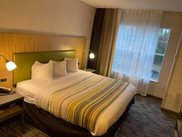 Bedroom, Bed in Country Inn & Suites by Radisson, Aiken South