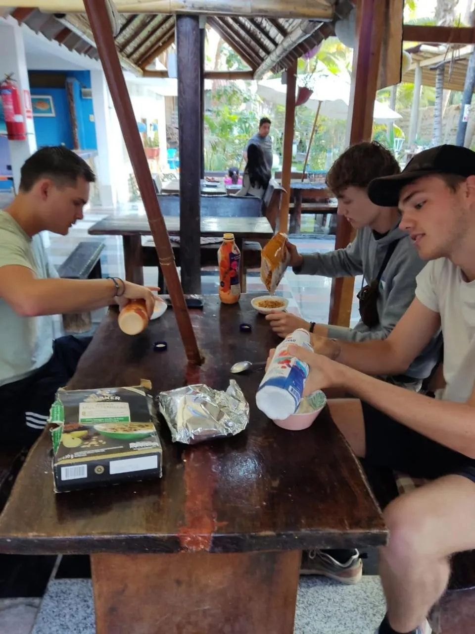 Restaurant/places to eat in La Posada