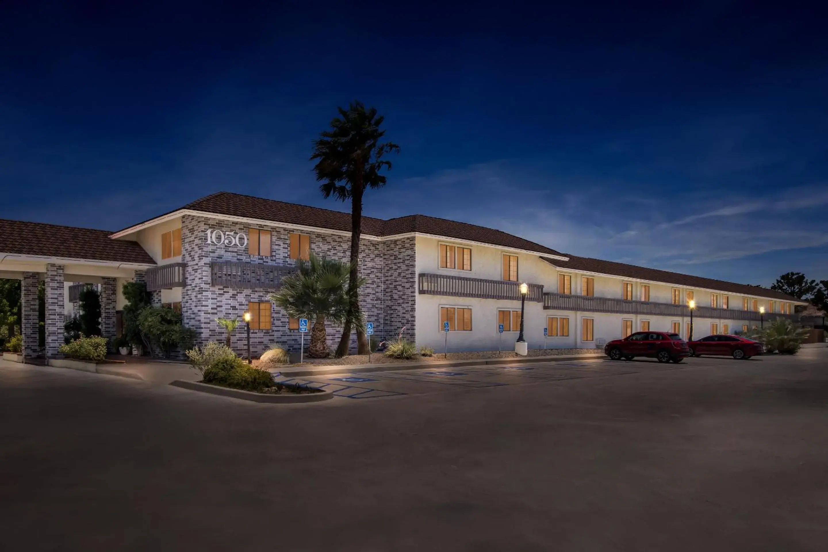 Facade/entrance in Red Roof Inn Ridgecrest Facade/entrance in Red Roof Inn Ridgecrest