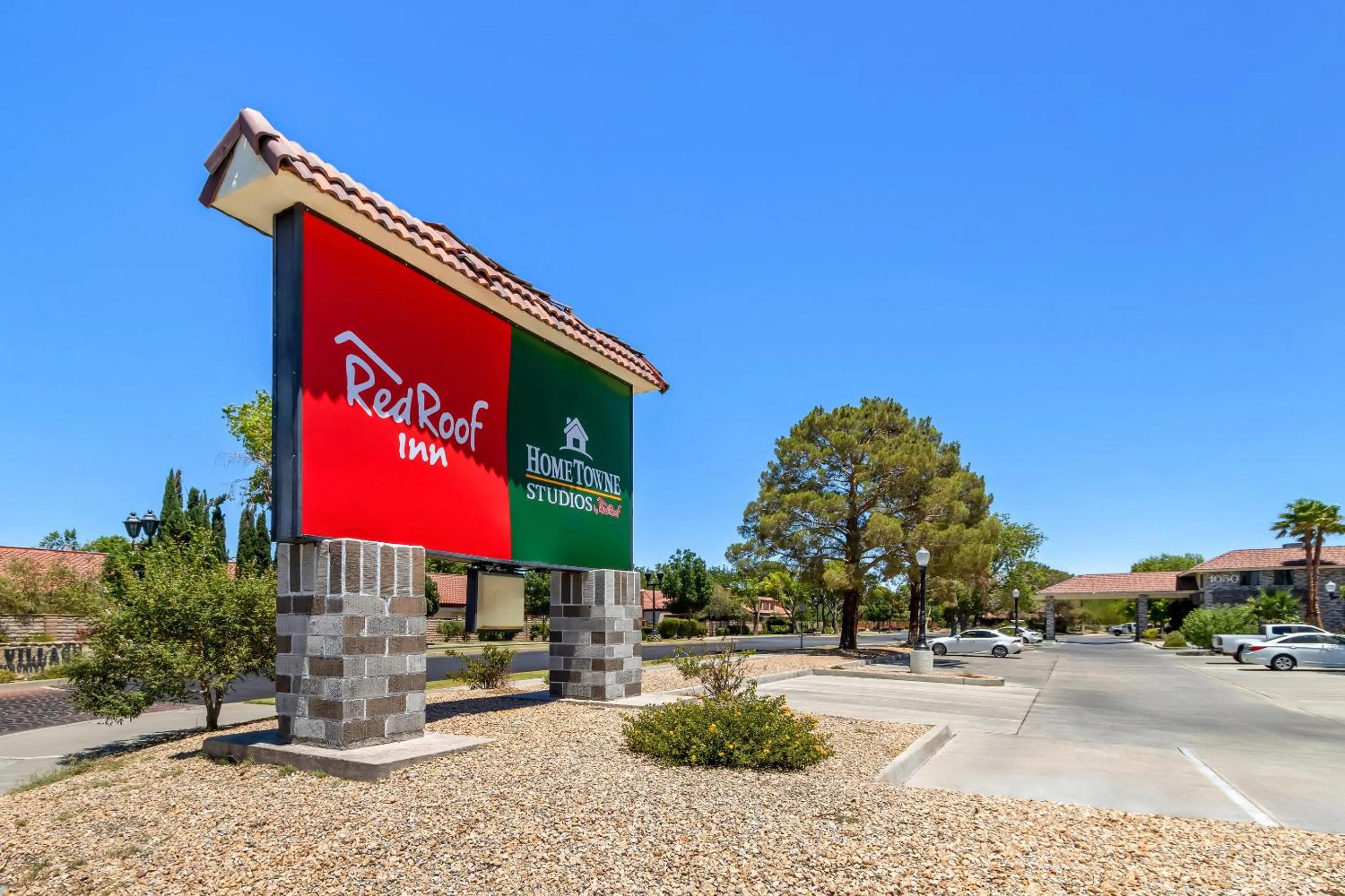 Property building in Red Roof Inn Ridgecrest
