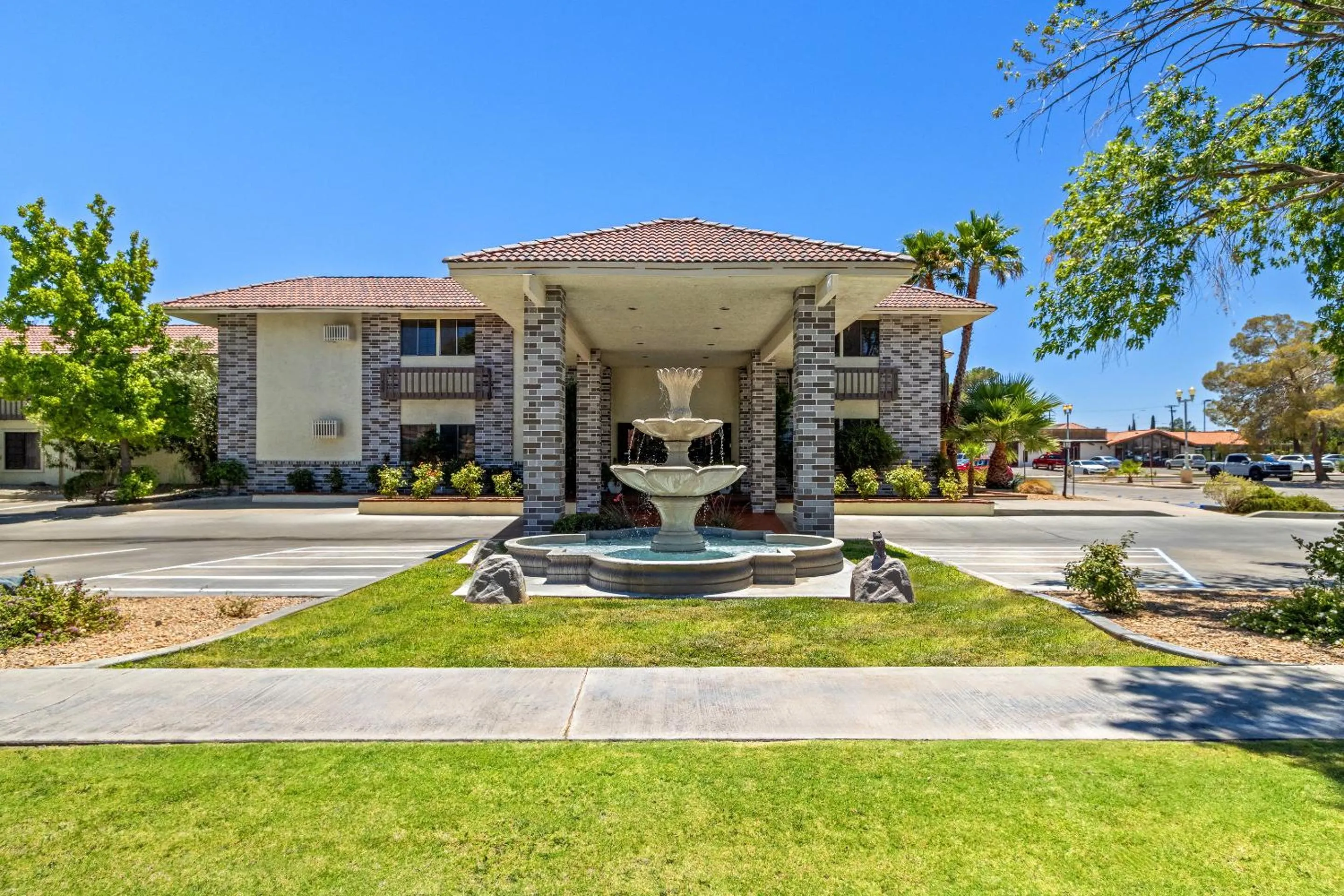 Property building in Red Roof Inn Ridgecrest
