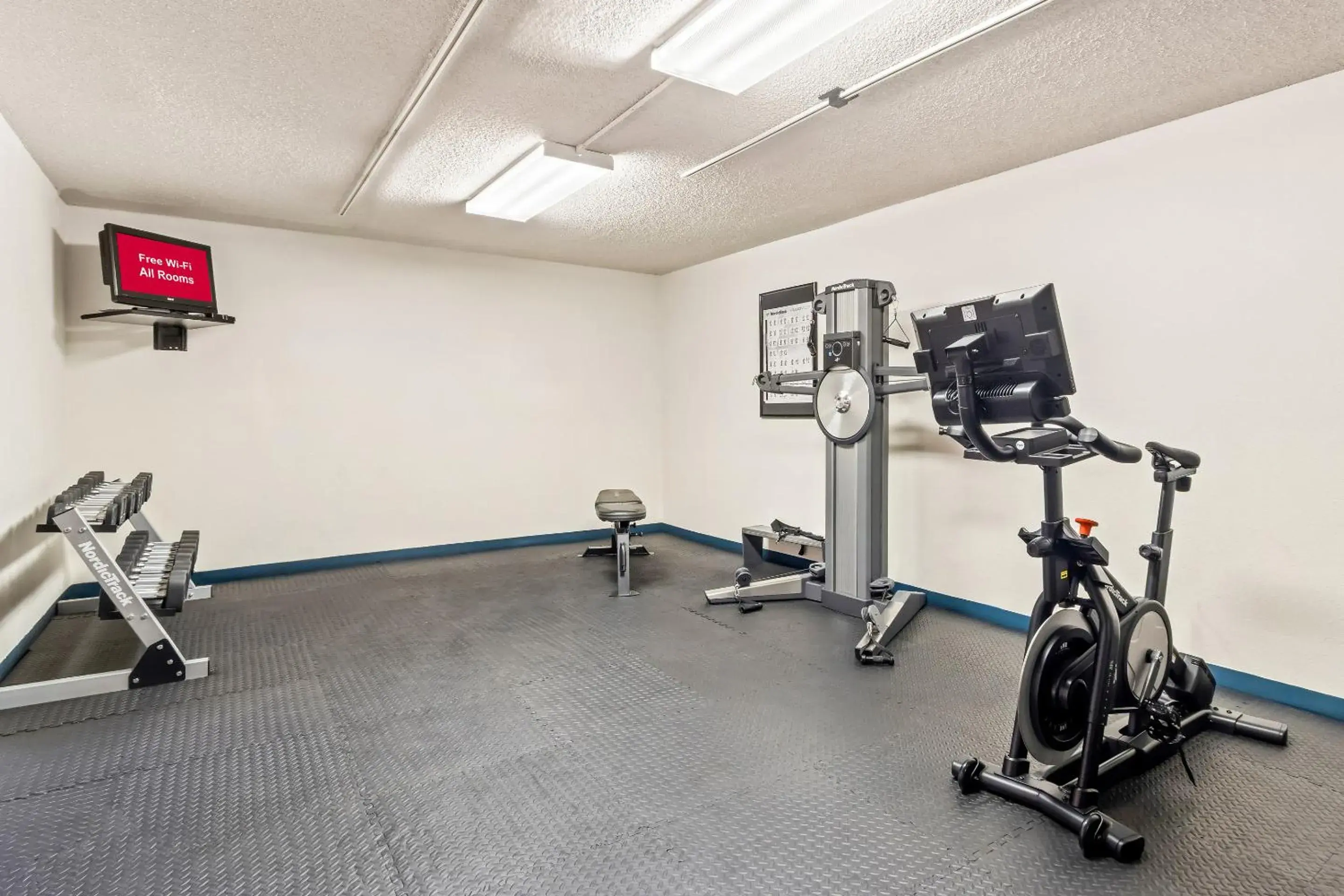 Fitness centre/facilities in Red Roof Inn Ridgecrest Fitness centre/facilities in Red Roof Inn Ridgecrest
