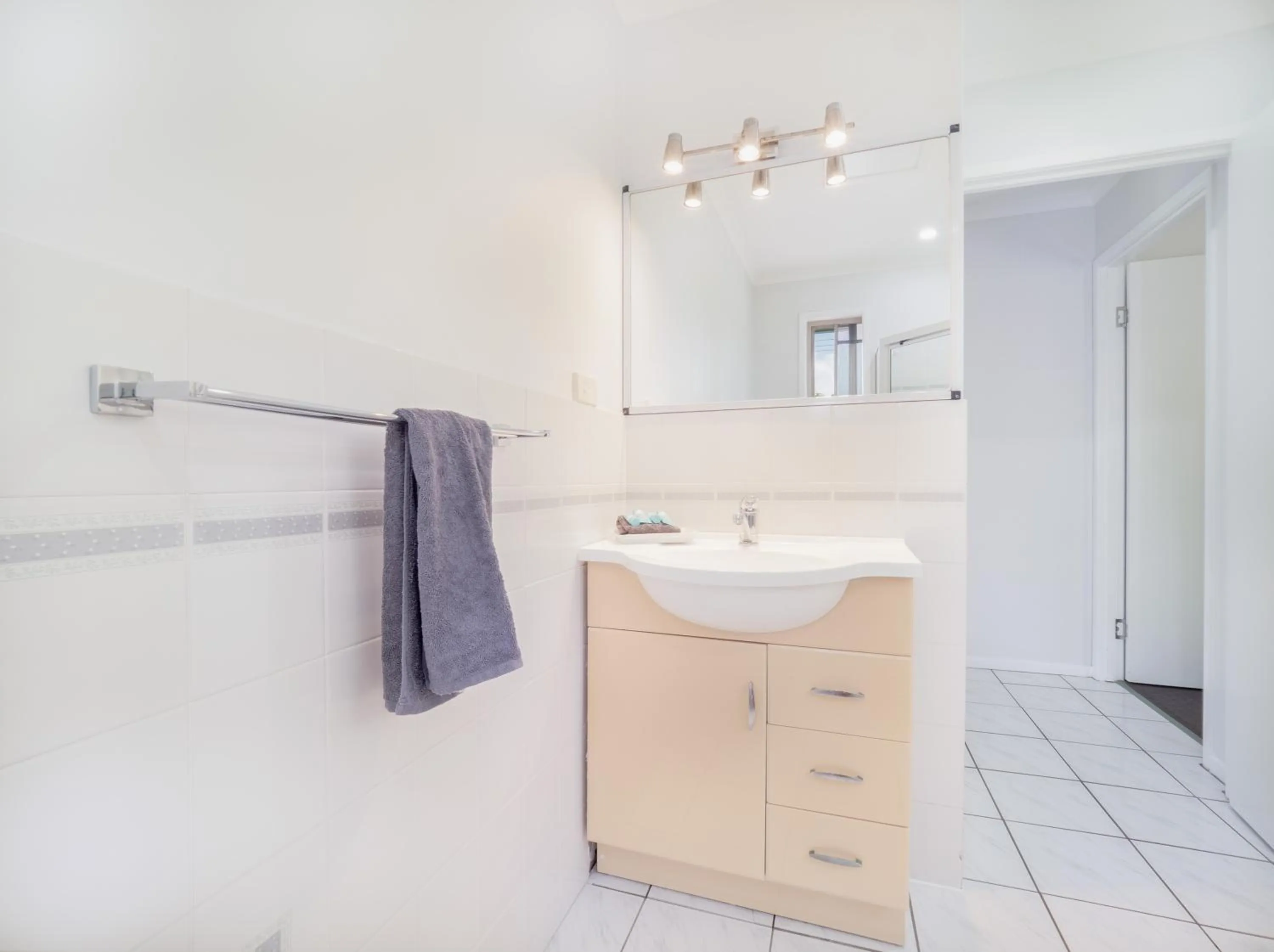 Bathroom in Boyne Island Motel and Villas