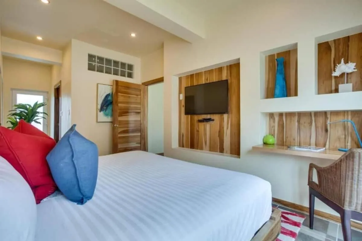 Communal lounge/ TV room, Bed in Brisa Oceano Resort