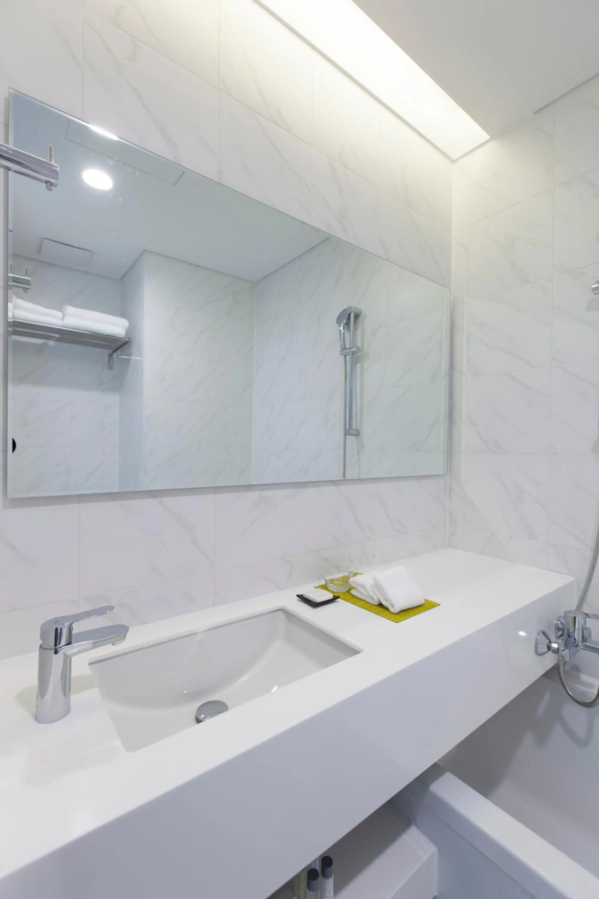 Photo of the whole room in StayB Hotel Myeongdong