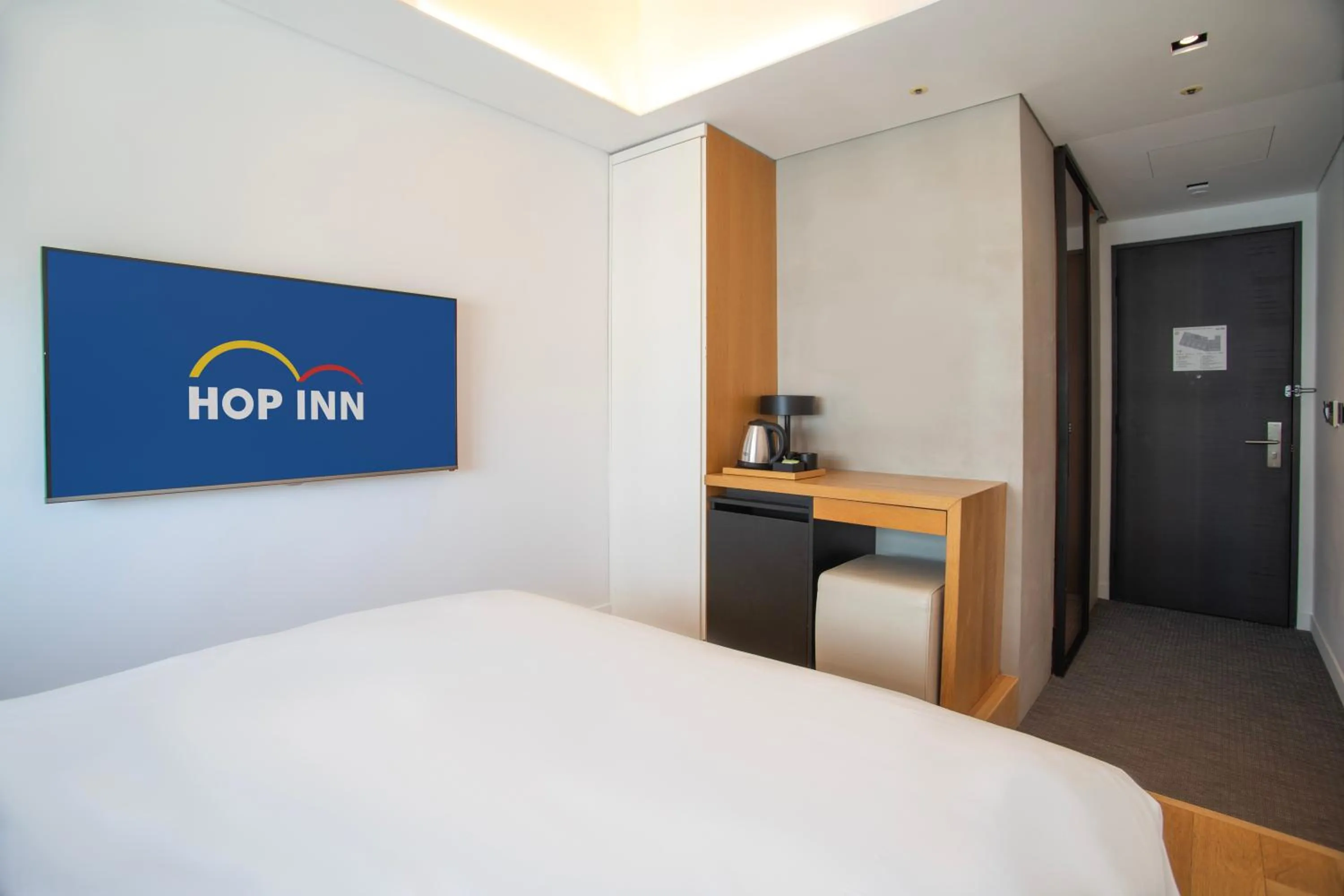 TV and multimedia, Bed in Hop Inn Seoul Myeongdong