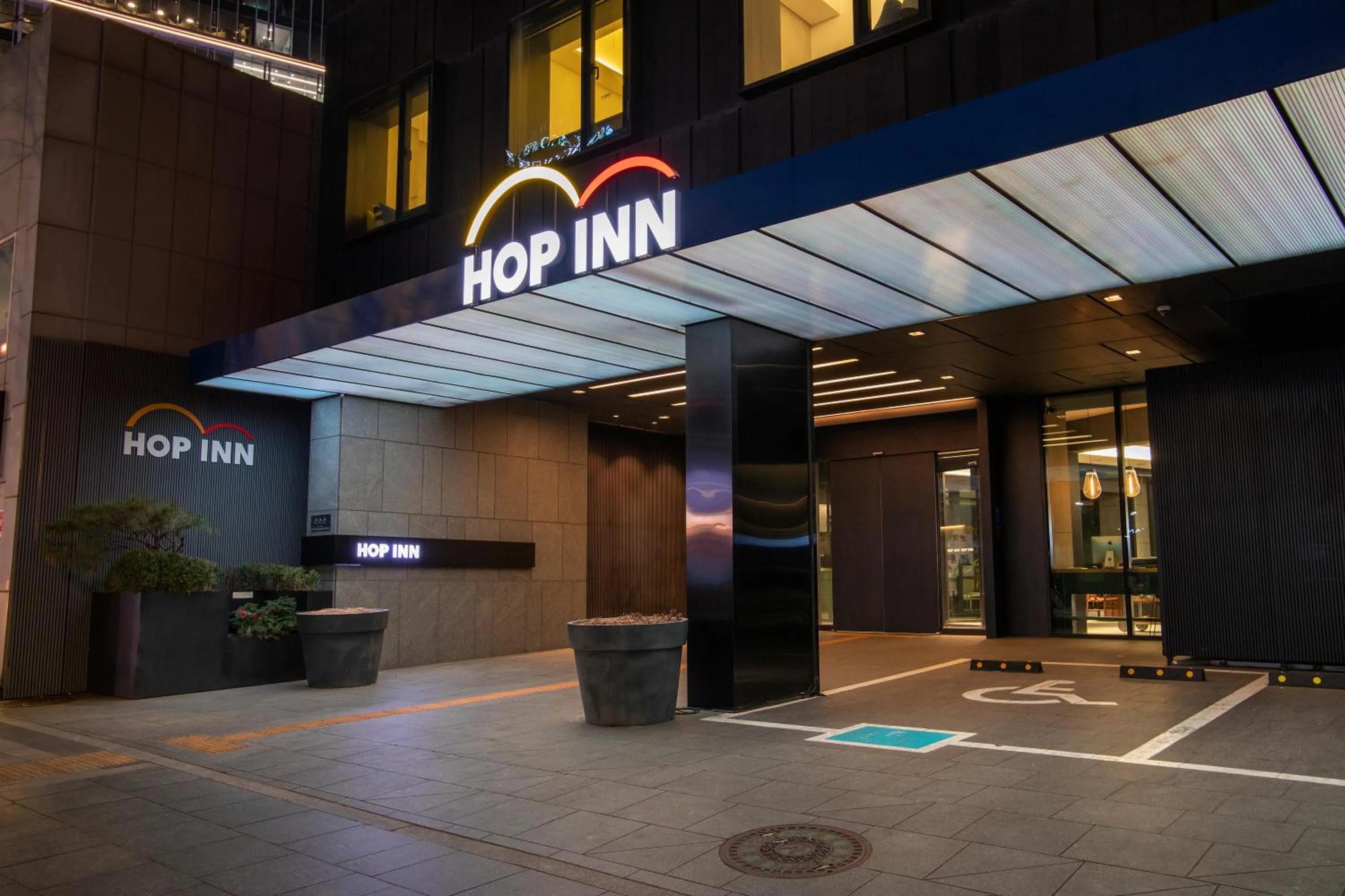 Facade/entrance in Hop Inn Seoul Myeongdong