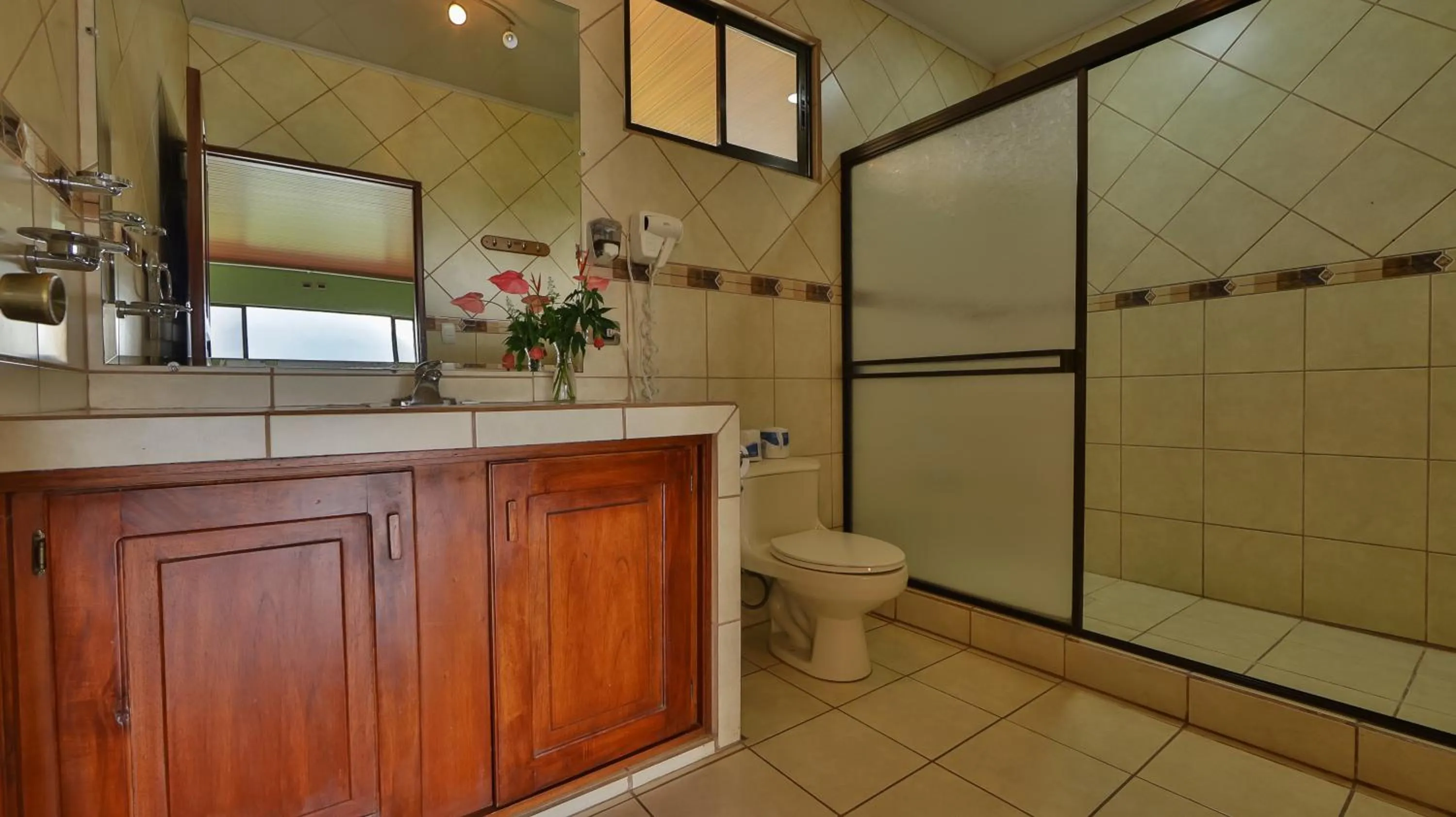 Bathroom in Hotel Linda Vista