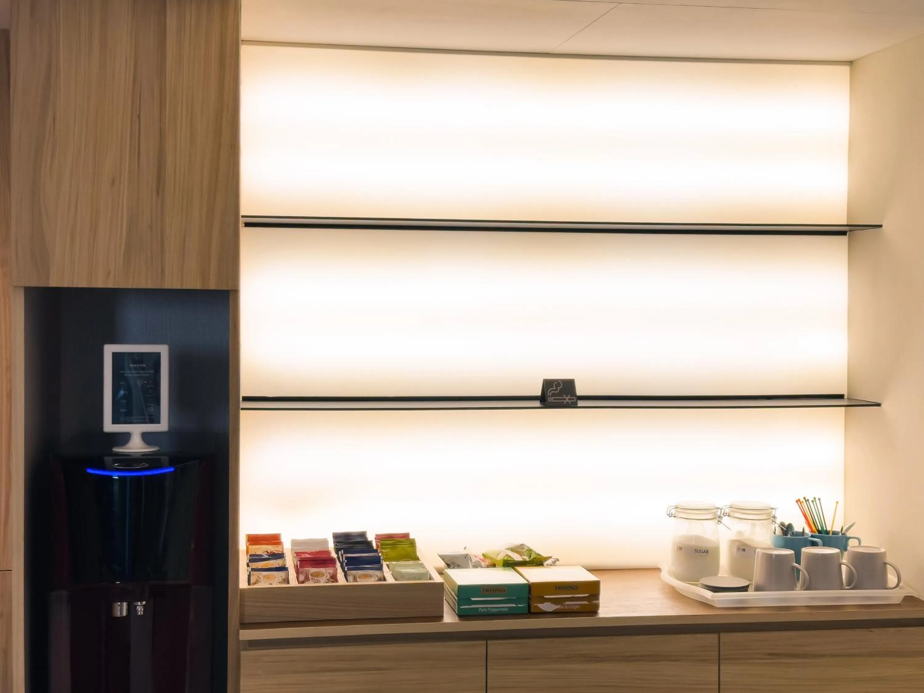 Food and drinks in 9ine Hotel