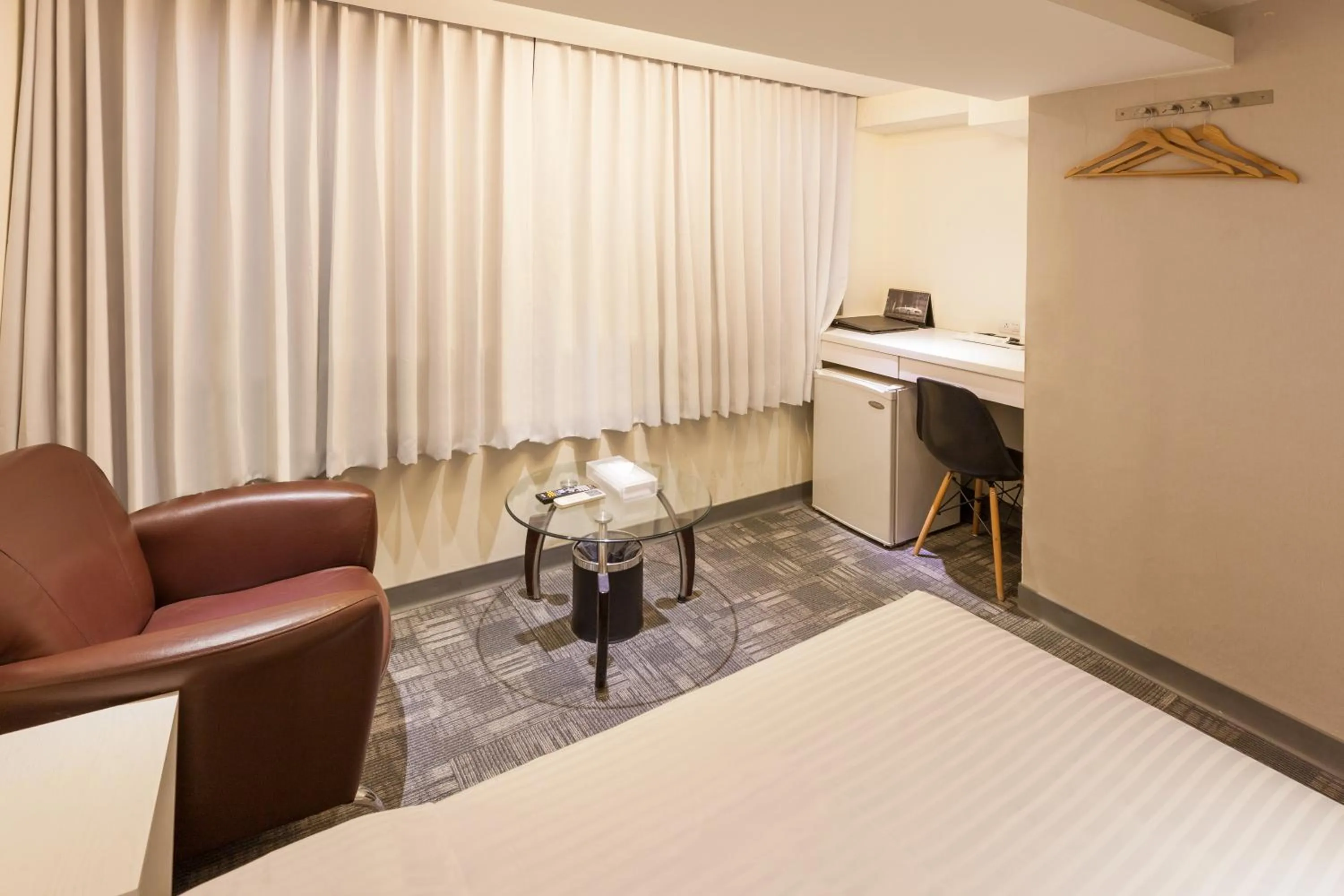 Photo of the whole room in 9ine Hotel