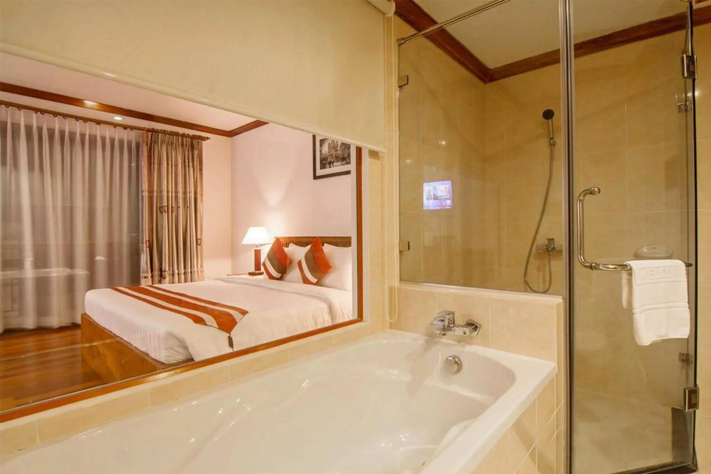 Bathroom, Bed in Cheathata CTS Hotel Siem Reap Bathroom, Bed in Cheathata CTS Hotel Siem Reap