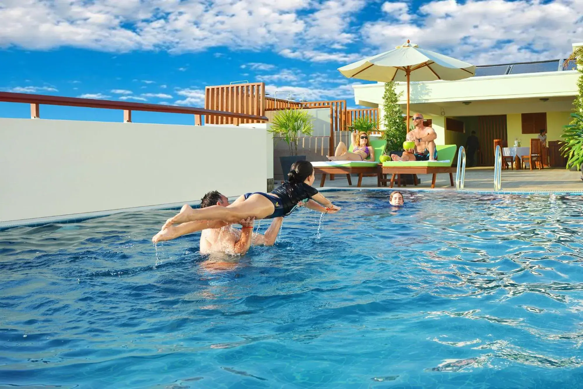 Swimming pool in Cheathata CTS Hotel Siem Reap Swimming pool in Cheathata CTS Hotel Siem Reap