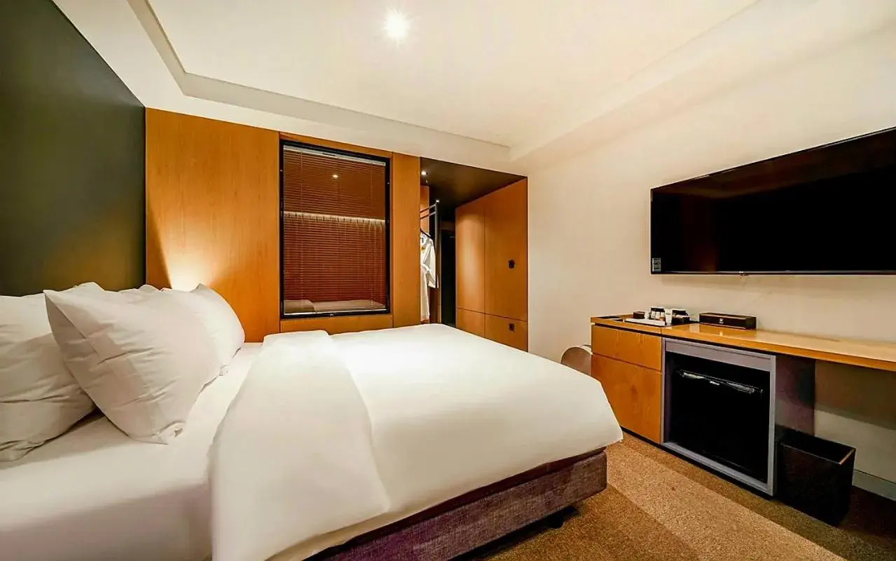 Bed in Haeundae The Van Hotel Bed in Haeundae The Van Hotel