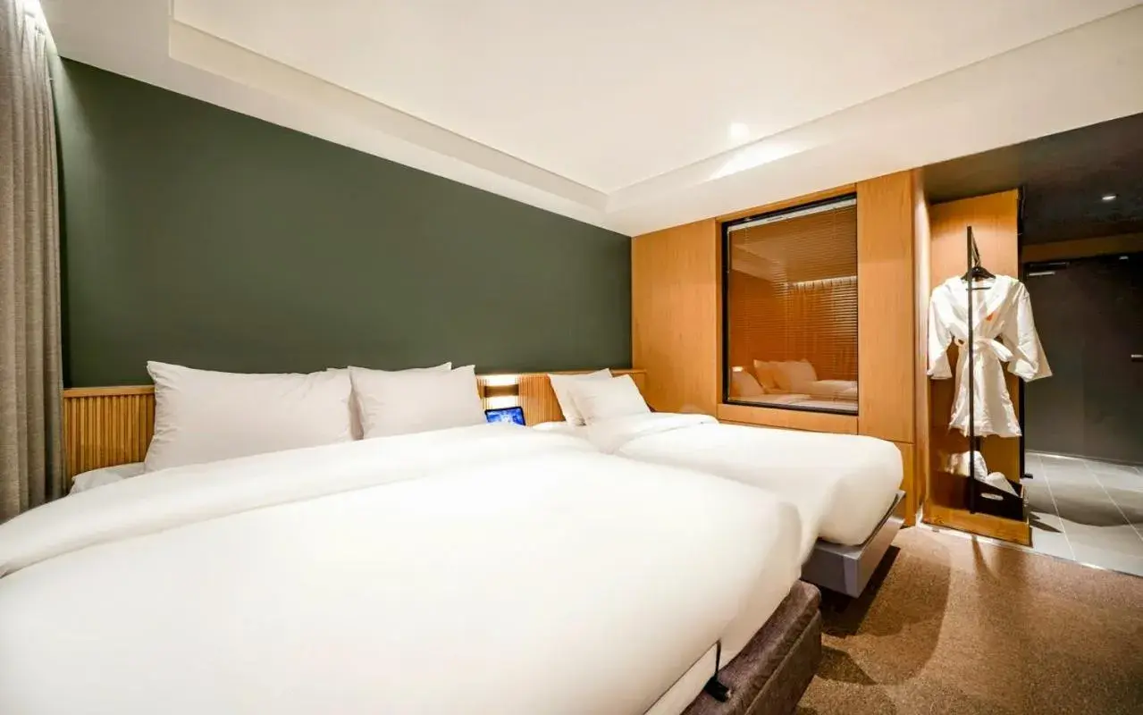 Bed in Haeundae The Van Hotel Bed in Haeundae The Van Hotel