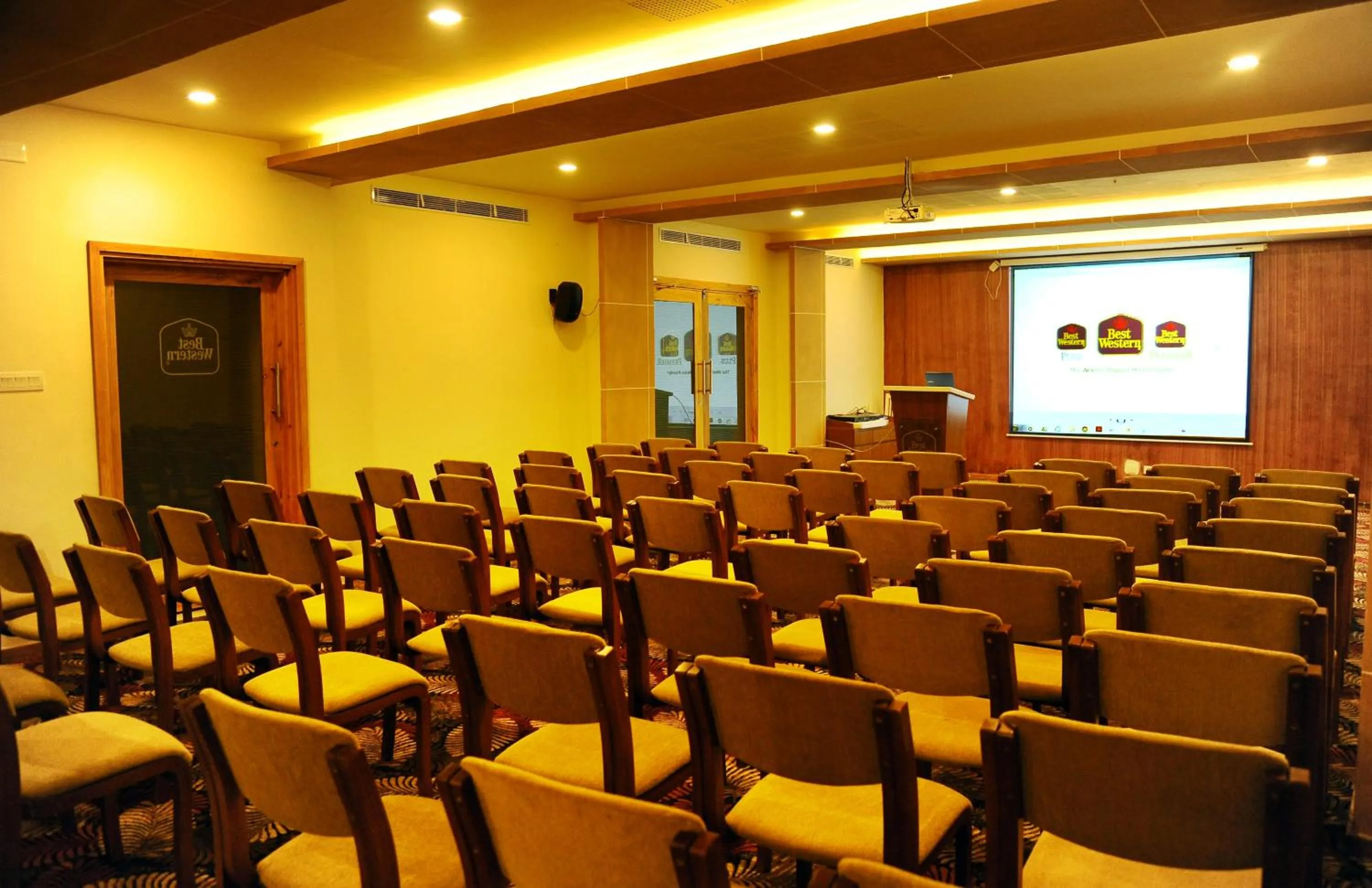 Banquet/Function facilities in Hotel Indriya Wayanad