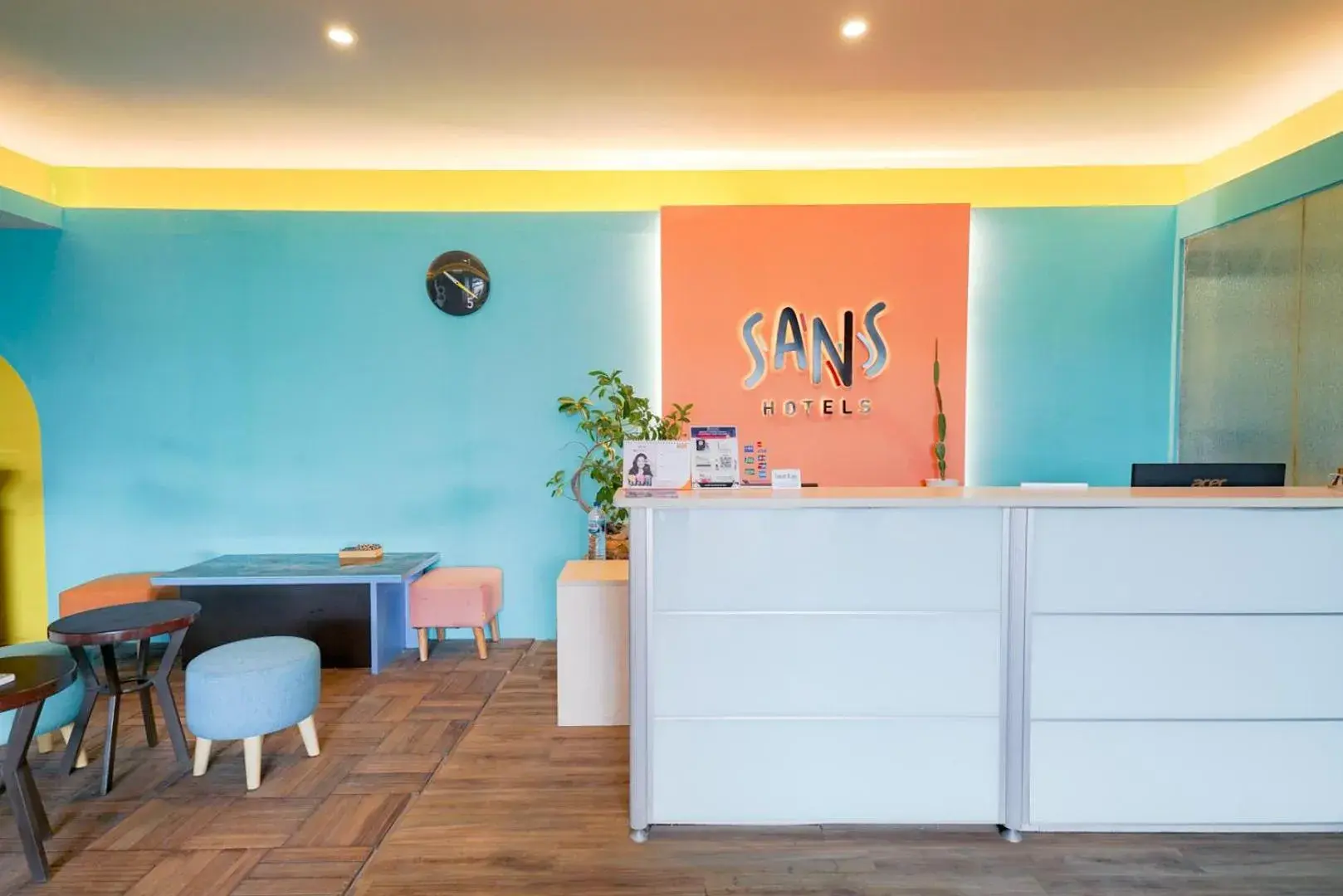 Lobby or reception in Sans Sunset Point Seminyak Lobby or reception in Sans Sunset Point Seminyak