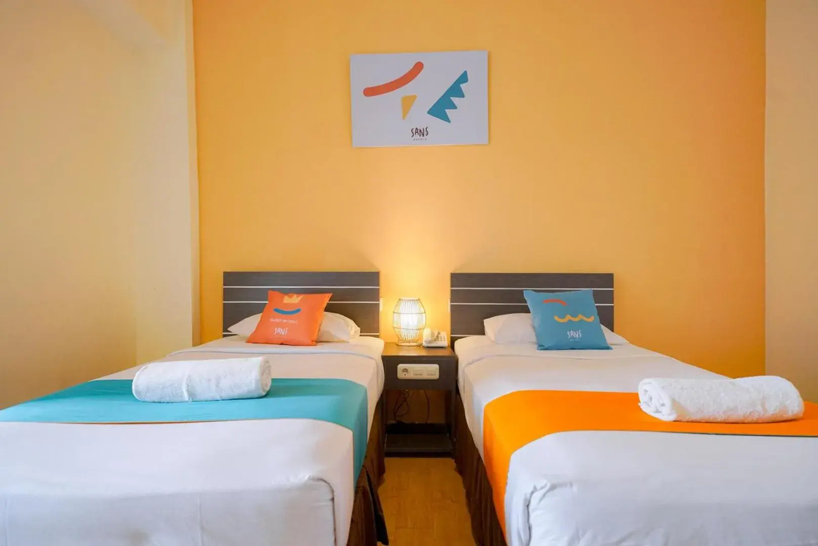 Deluxe Twin Room in Sans Sunset Point Seminyak Deluxe Twin Room in Sans Sunset Point Seminyak