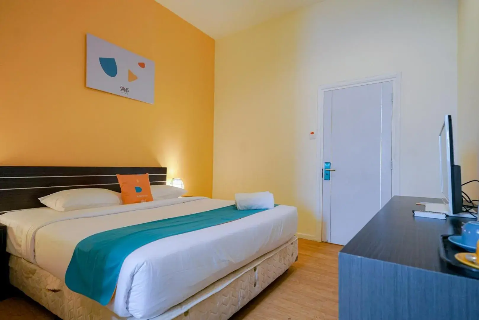 Deluxe Double Room in Sans Sunset Point Seminyak Deluxe Double Room in Sans Sunset Point Seminyak