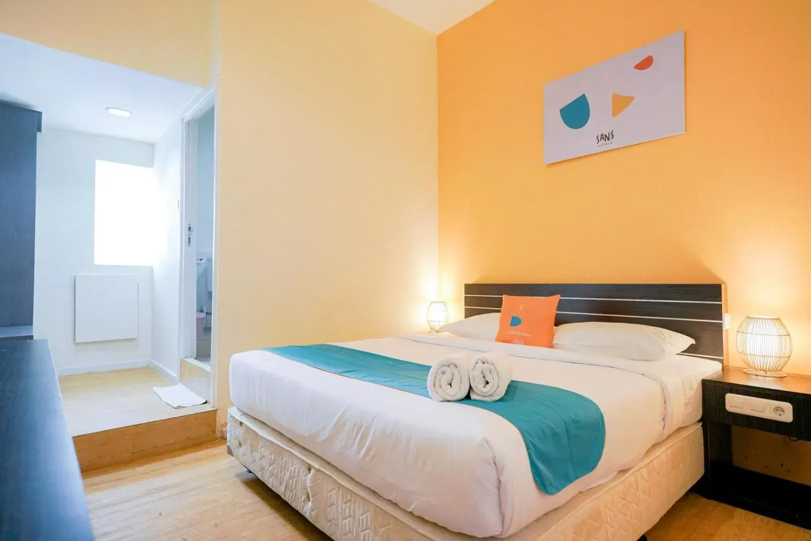 Superior Double or Twin Room in Sans Sunset Point Seminyak Superior Double or Twin Room in Sans Sunset Point Seminyak