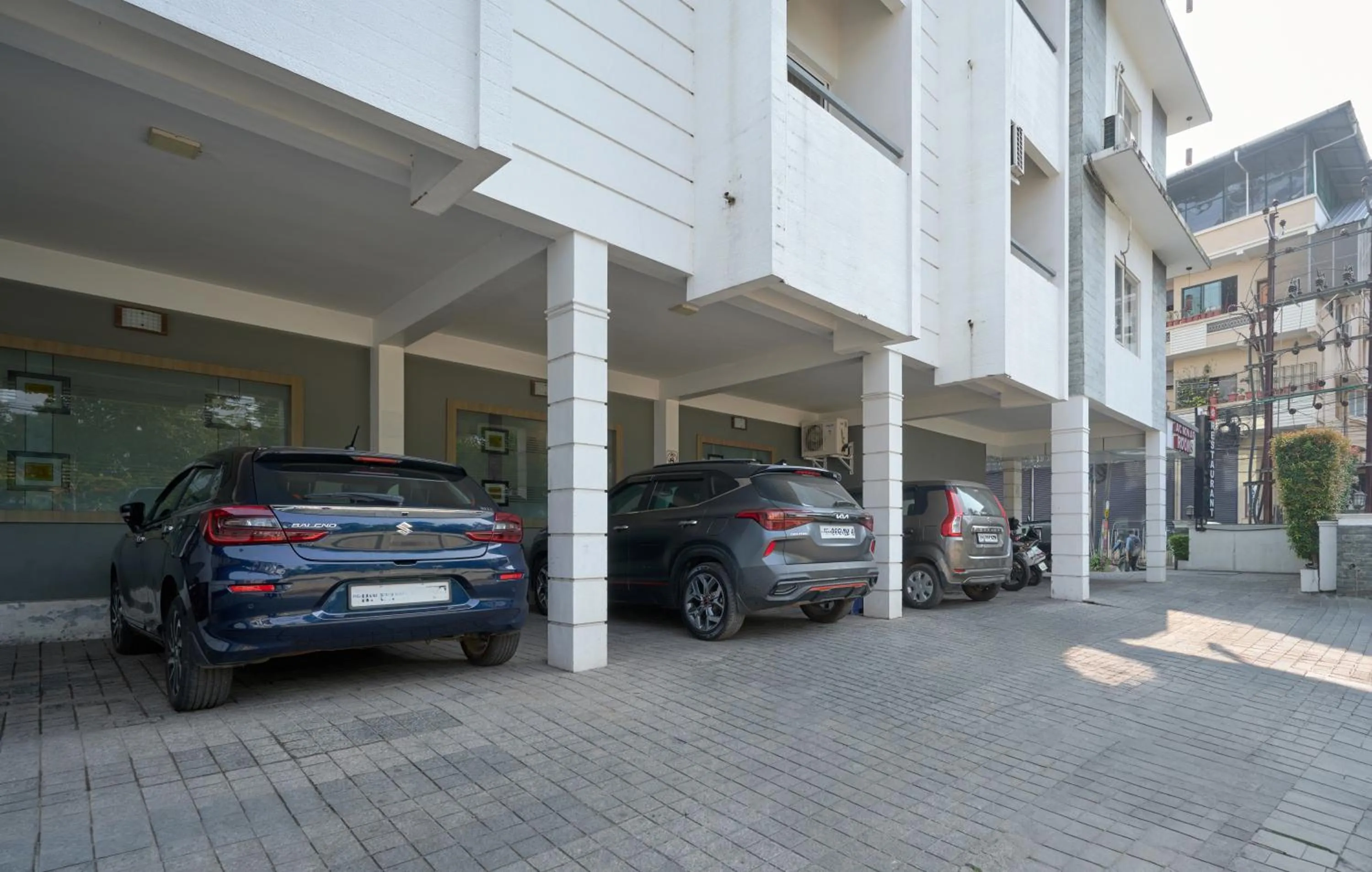 Parking in North Centre